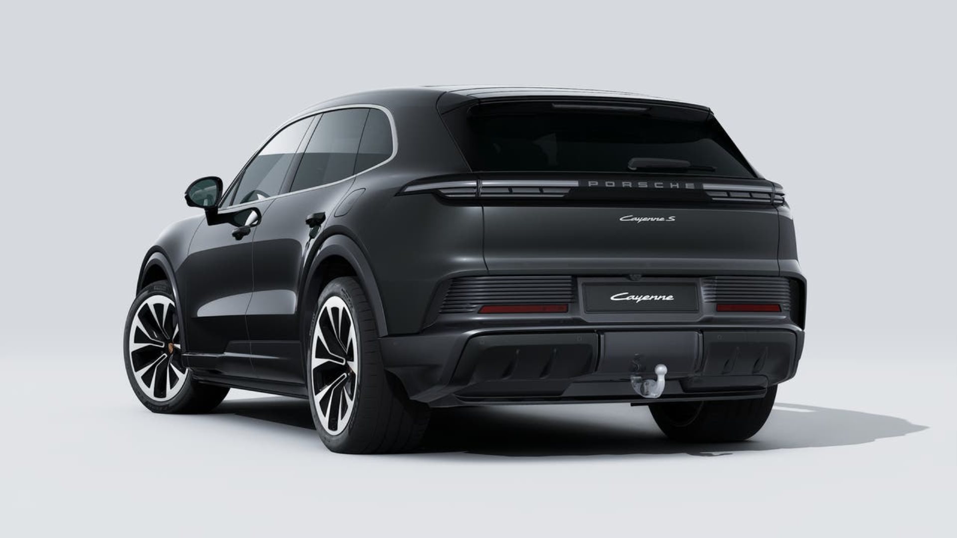 PORSCHE Cayenne S Electric-image-2
