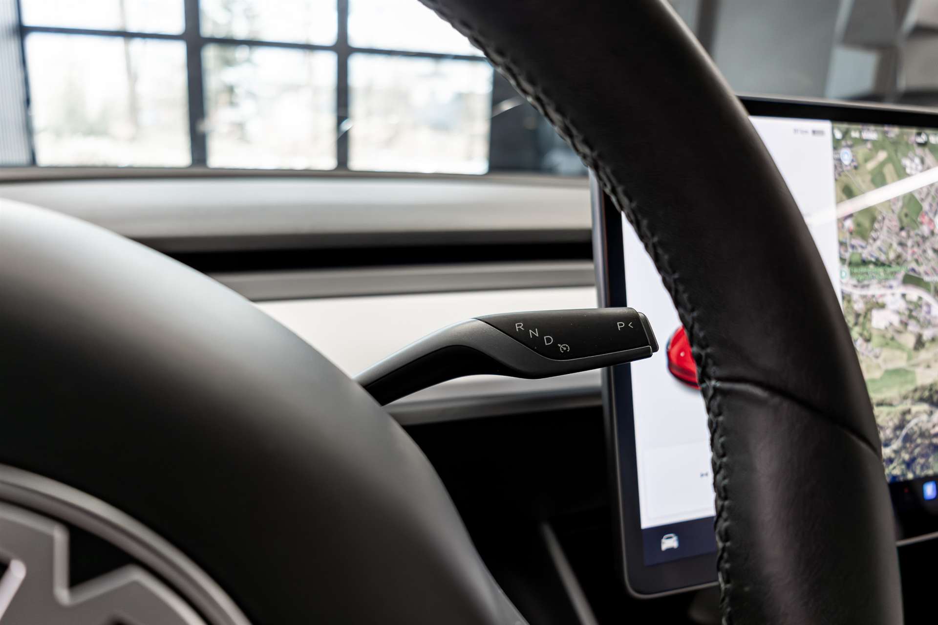 TESLA Model 3 Performance Dual Motor AWD-image-9