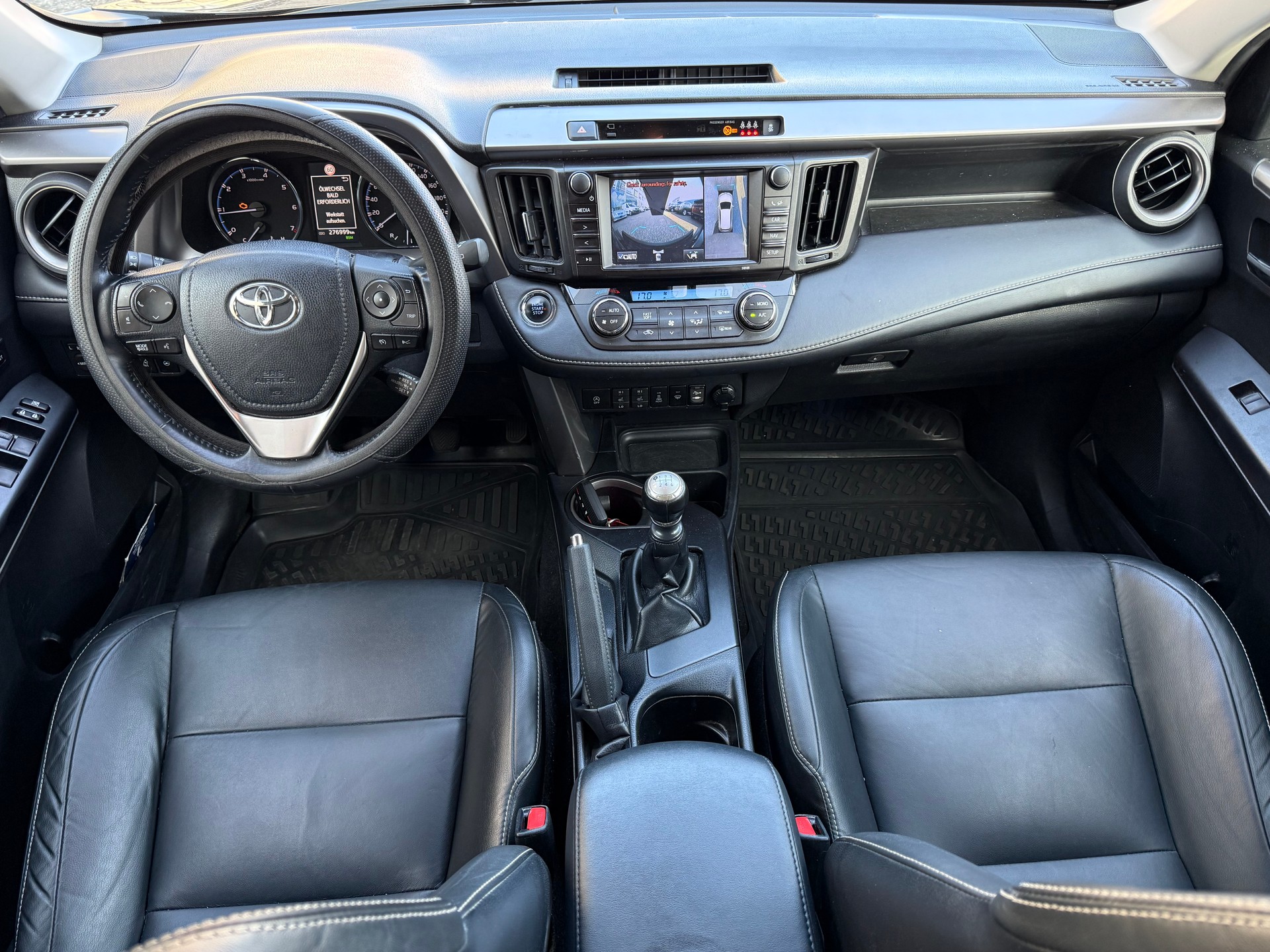 TOYOTA RAV-4 2.0 Premium-image-4