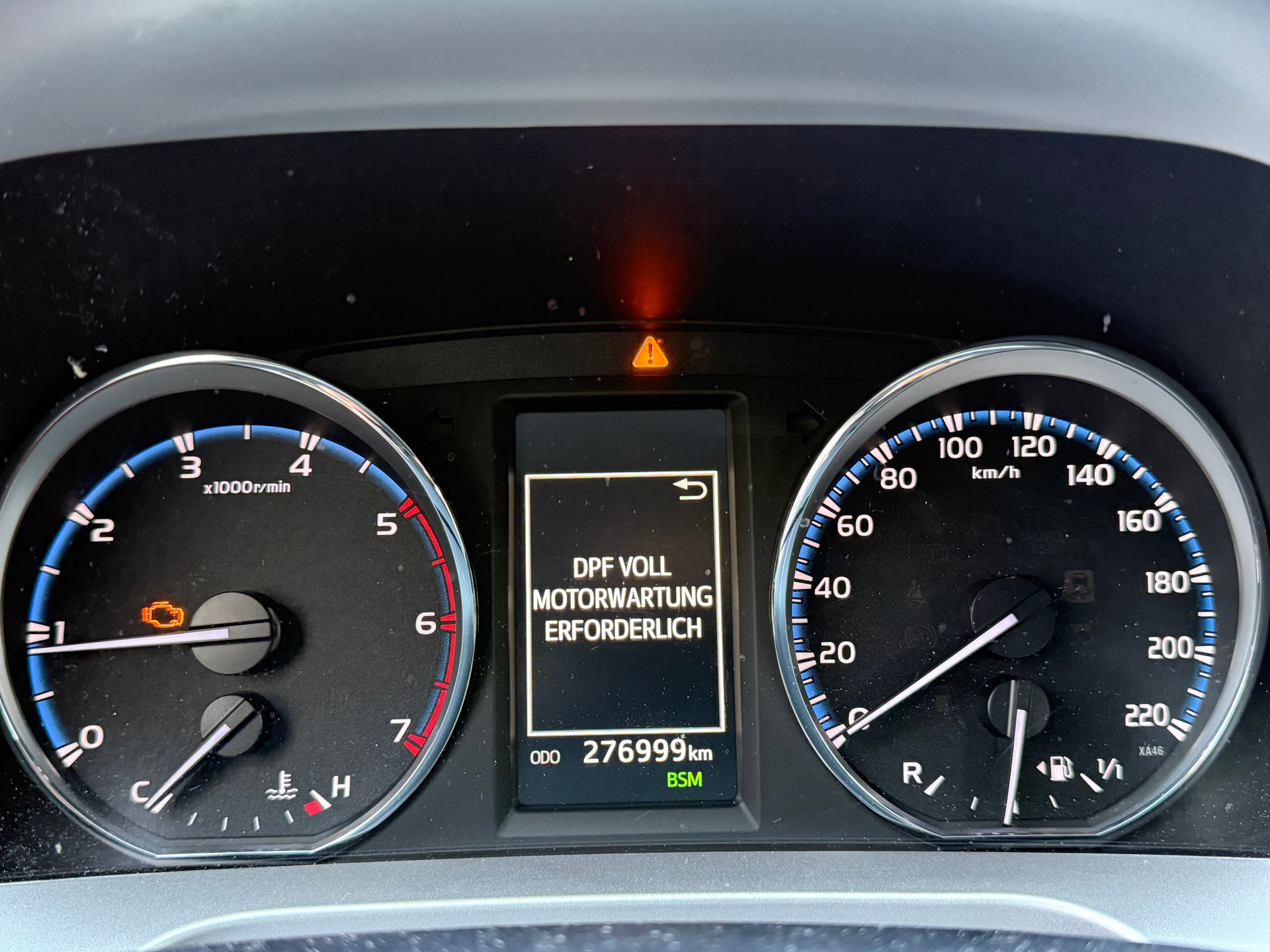 TOYOTA RAV-4 2.0 Premium-image-15