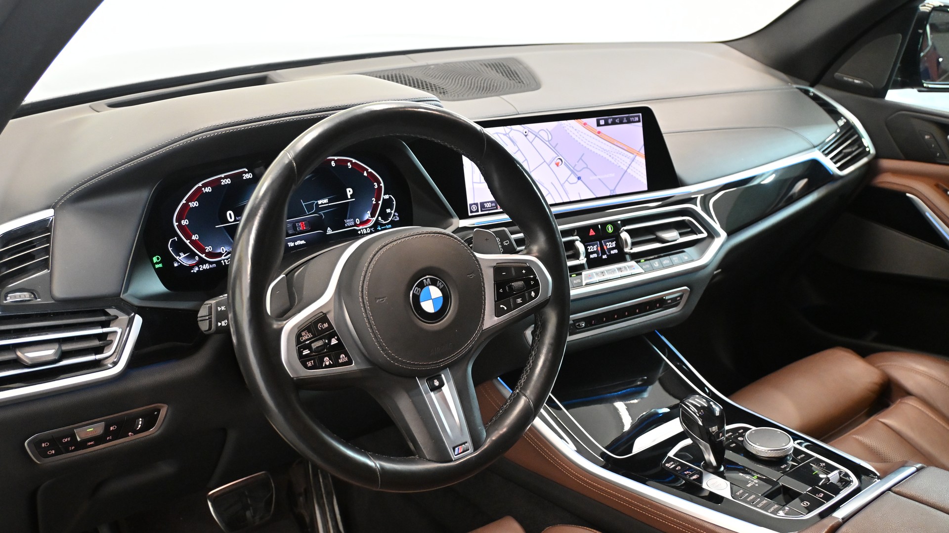 BMW X5 xDrive45e M Sport Steptronic M-SPORT PLUS-image-2