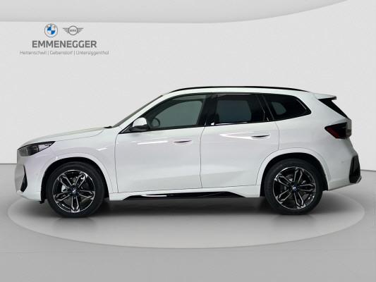 BMW iX1 eDrive 20 Ed. M Sport-image-1