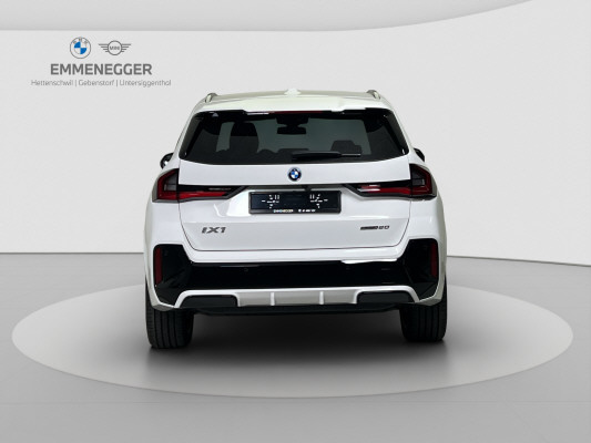 BMW iX1 eDrive 20 Ed. M Sport-image-3