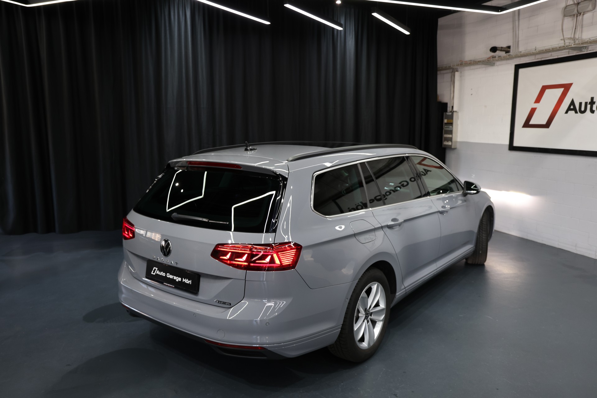 VW Passat 2.0 TDI BMT Business 200PS 4Motion DSG-image-19