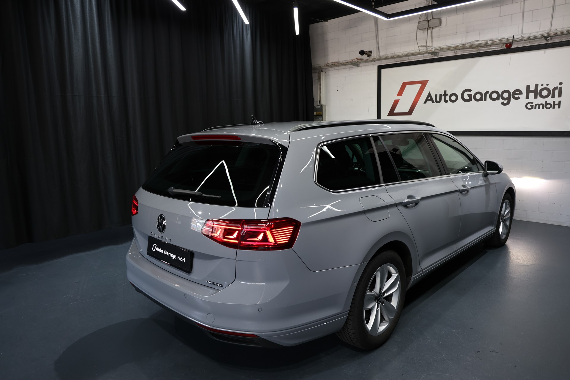 VW Passat 2.0 TDI BMT Business 200PS 4Motion DSG-image-18