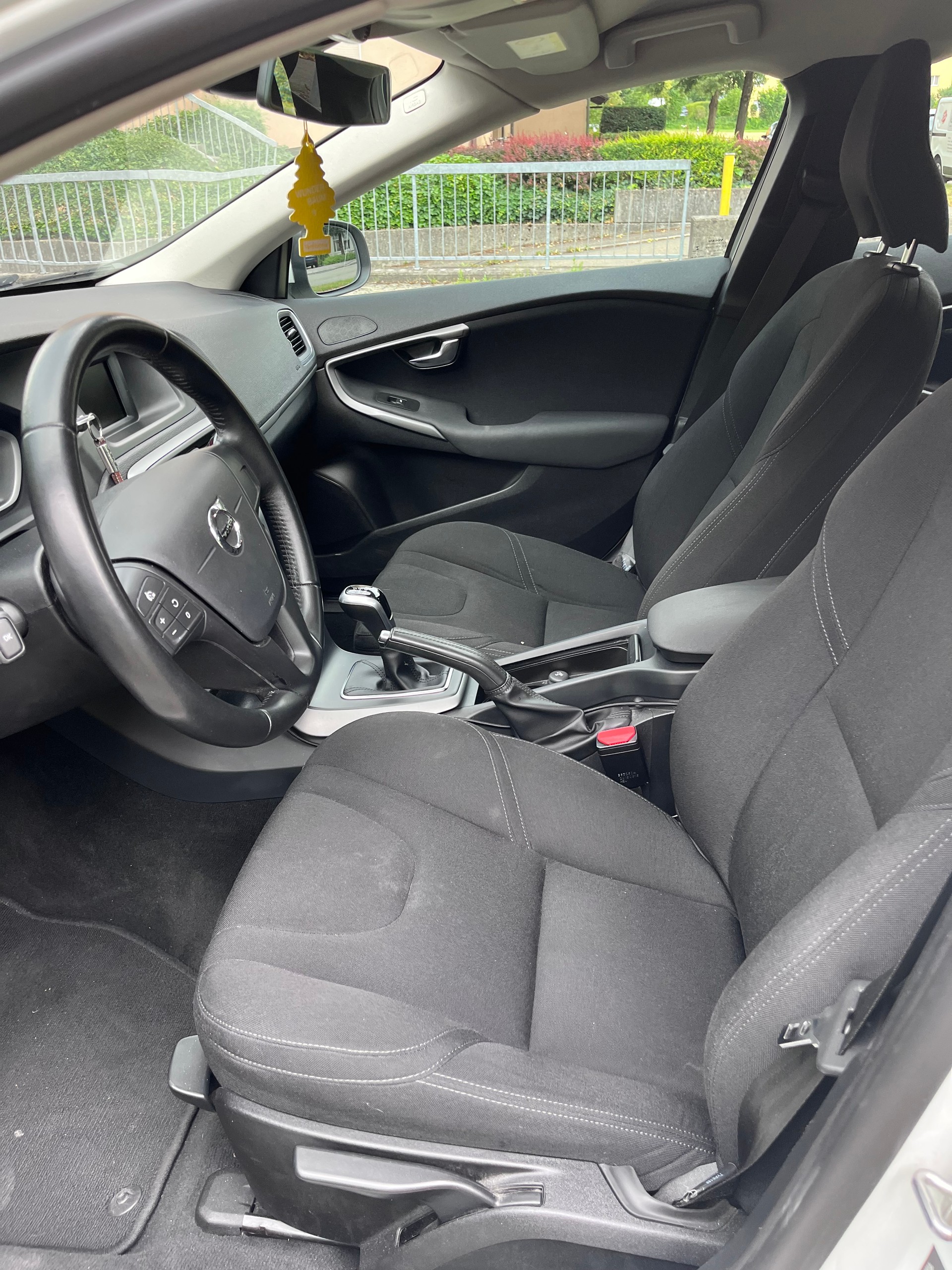 VOLVO 2.0 D3 Kinetic S/S-image-5