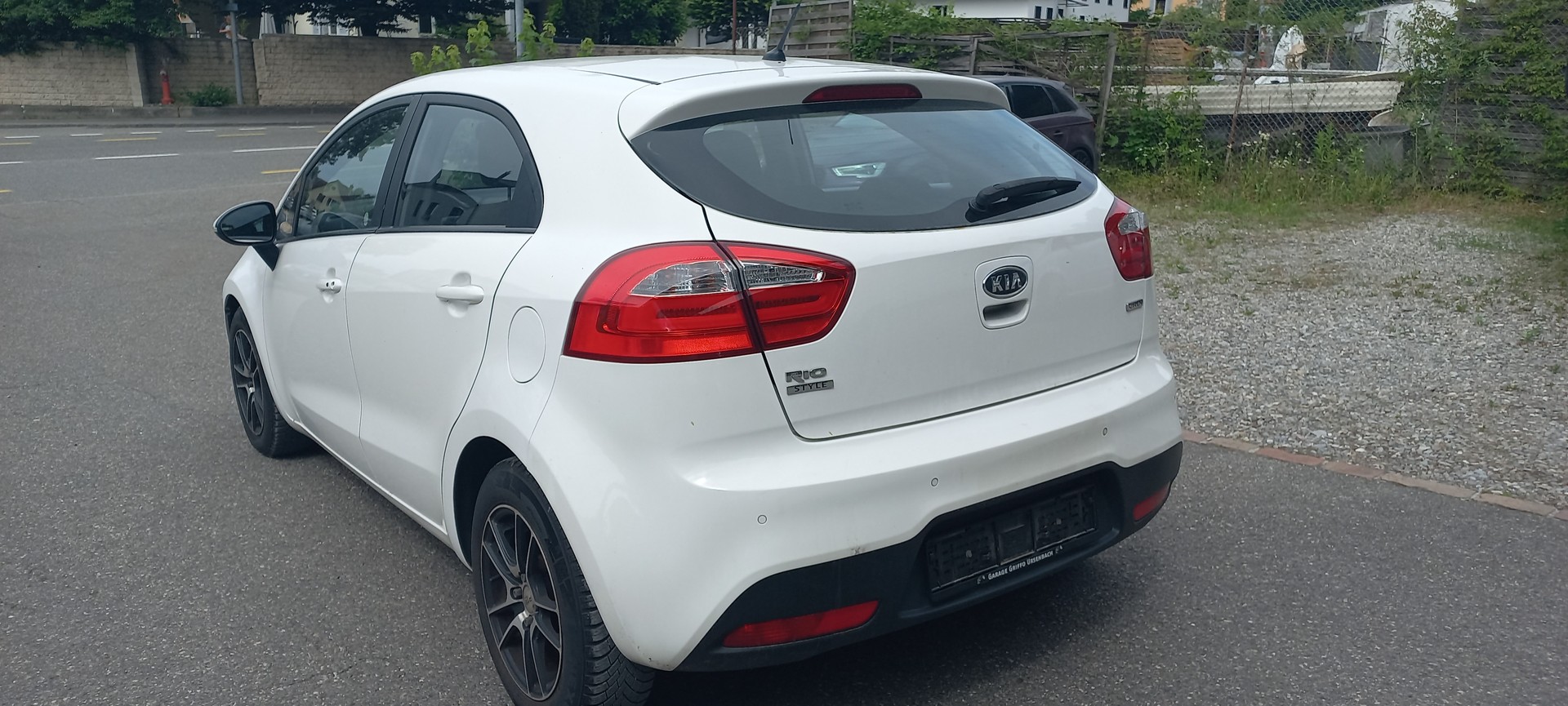 KIA Rio 1.4 CRDi Style-image-3