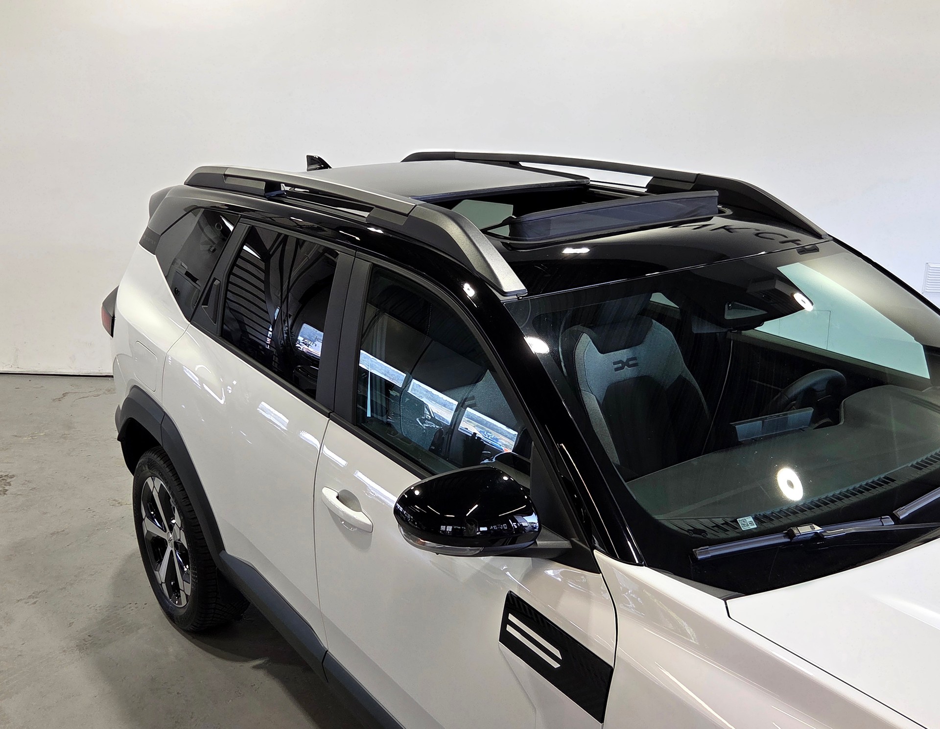 DACIA Bigster 1.2 Hybrid Journey 4WD-image-1