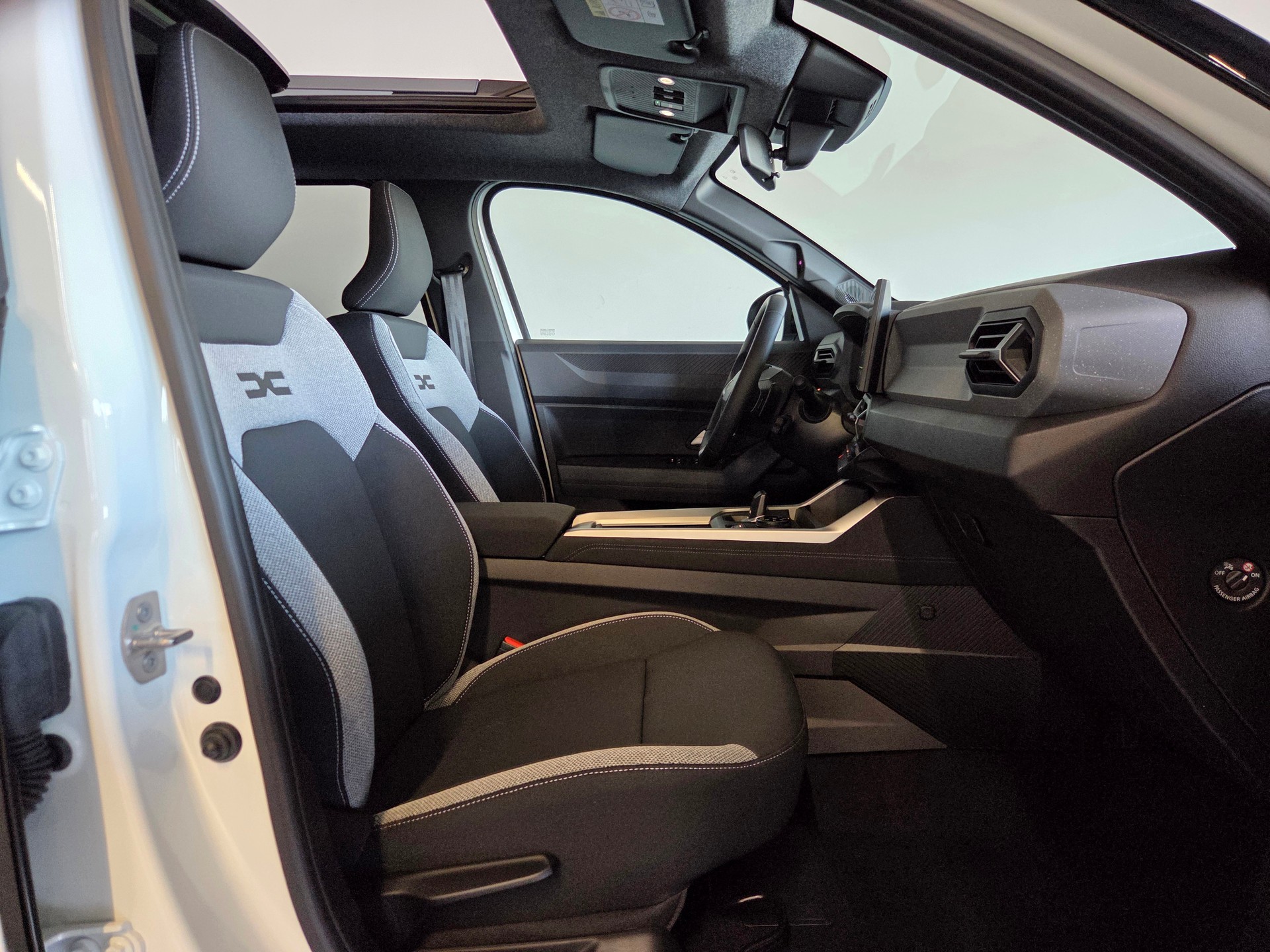 DACIA Bigster 1.2 Hybrid Journey 4WD-image-19