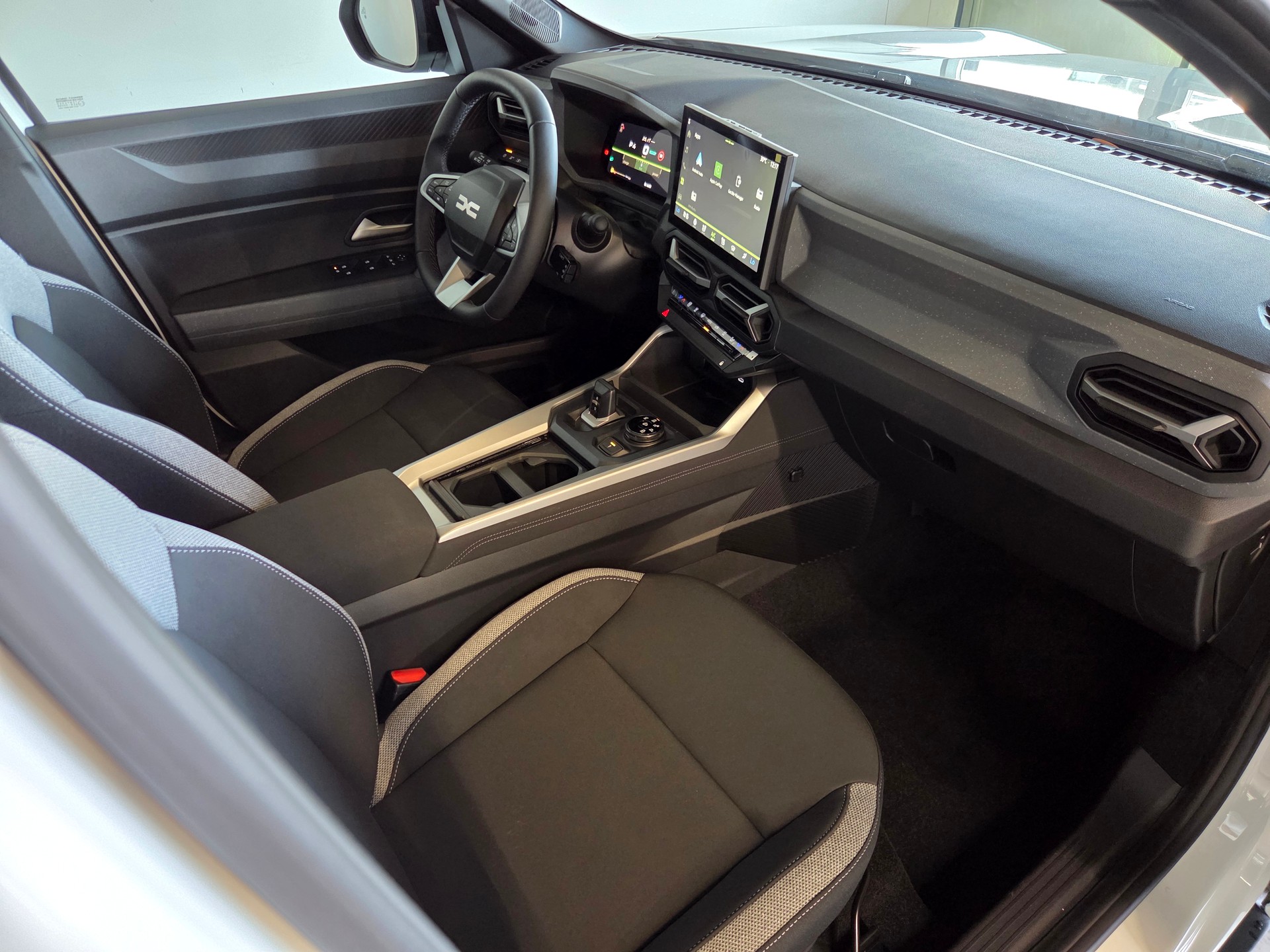 DACIA Bigster 1.2 Hybrid Journey 4WD-image-20