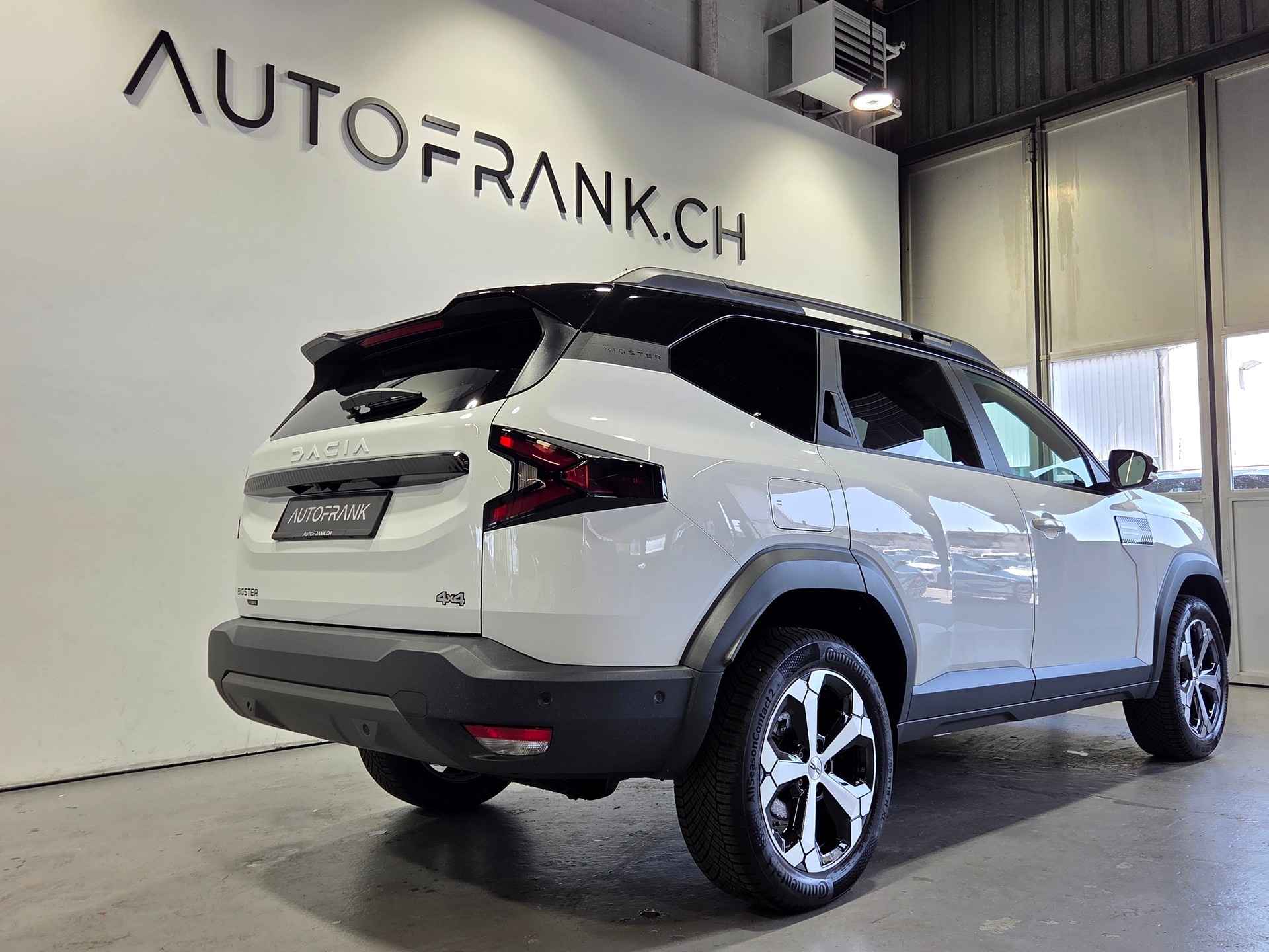 DACIA Bigster 1.2 Hybrid Journey 4WD-image-7