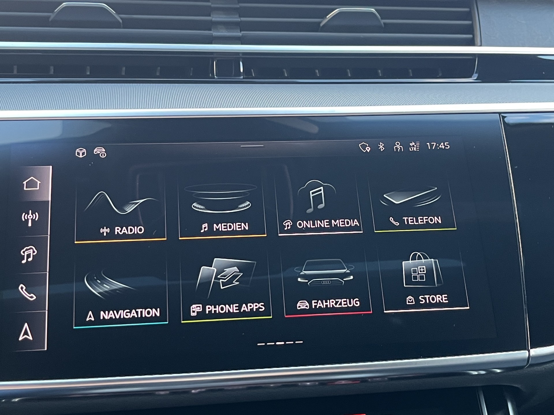 AUDI A8 50 TDI quattro tiptronic*Panodach, S-Sportsitze, Optikpaket-schwarz, 21"Alu, (5-Jahre Garantie)-image-22