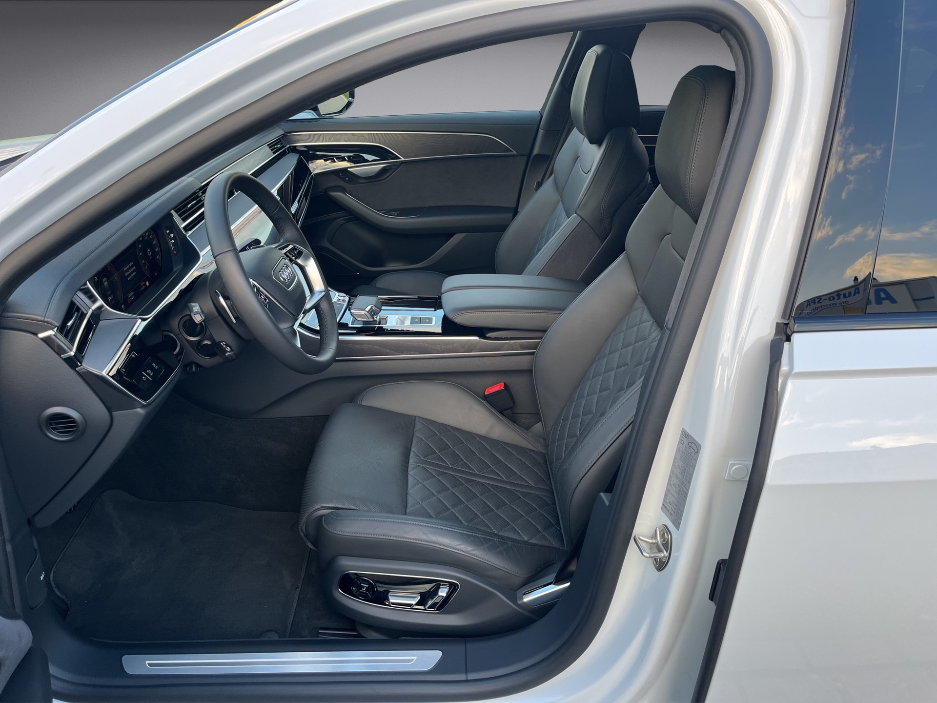 AUDI A8 50 TDI quattro tiptronic*Panodach, S-Sportsitze, Optikpaket-schwarz, 21"Alu, (5-Jahre Garantie)-image-9