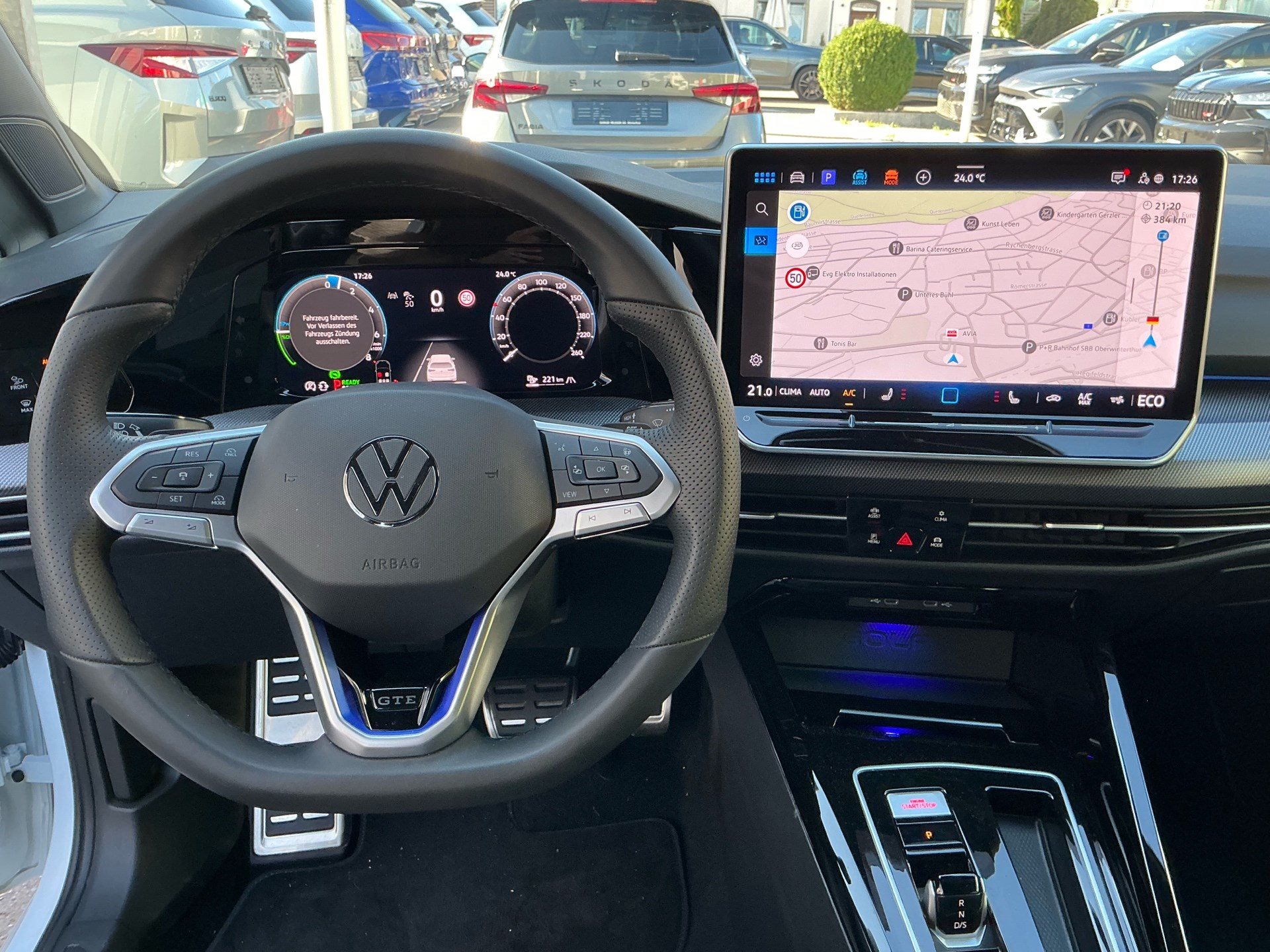 VW Golf GTE 1.5 TSI eHybrid 272PS GTE ***5 JAHRE VOLKSWAGEN WERKSGARANTIE***-image-7