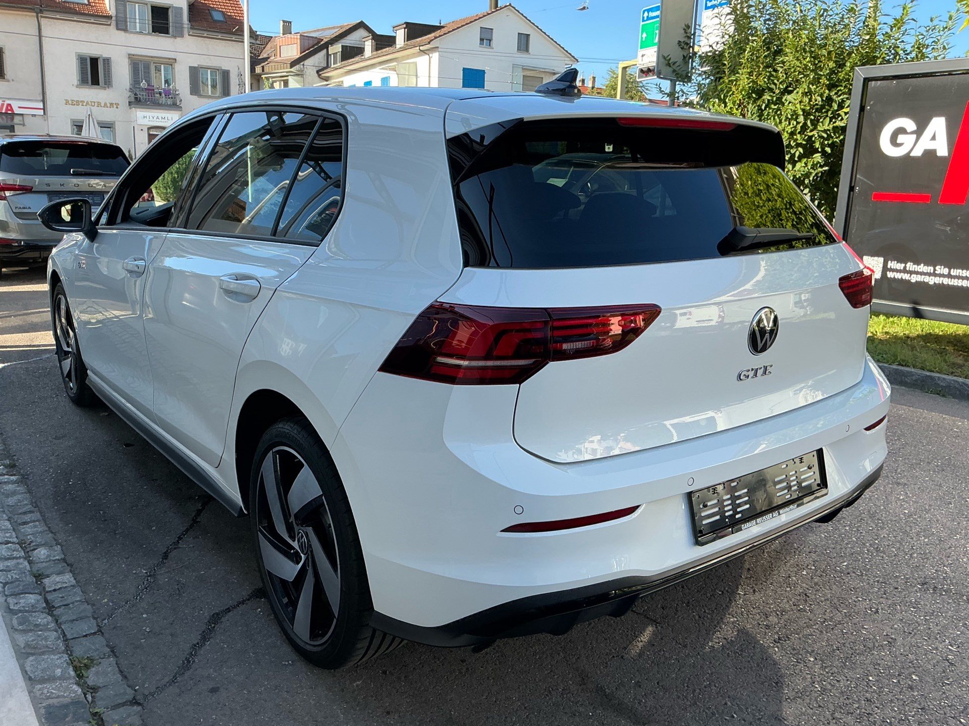 VW Golf GTE 1.5 TSI eHybrid 272PS GTE ***5 JAHRE VOLKSWAGEN WERKSGARANTIE***-image-5