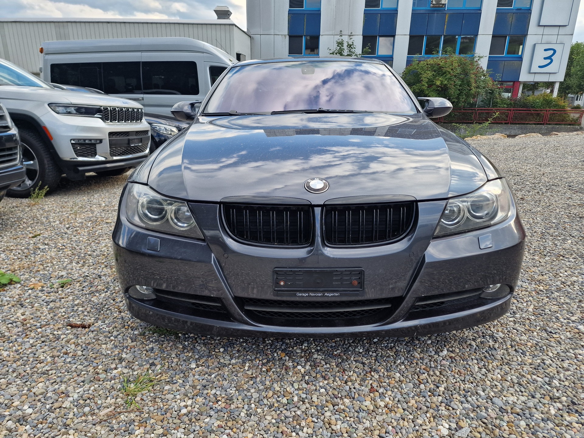 BMW 325i more4you Steptronic 12Mt Gara MFK Neu-showroom-element-2