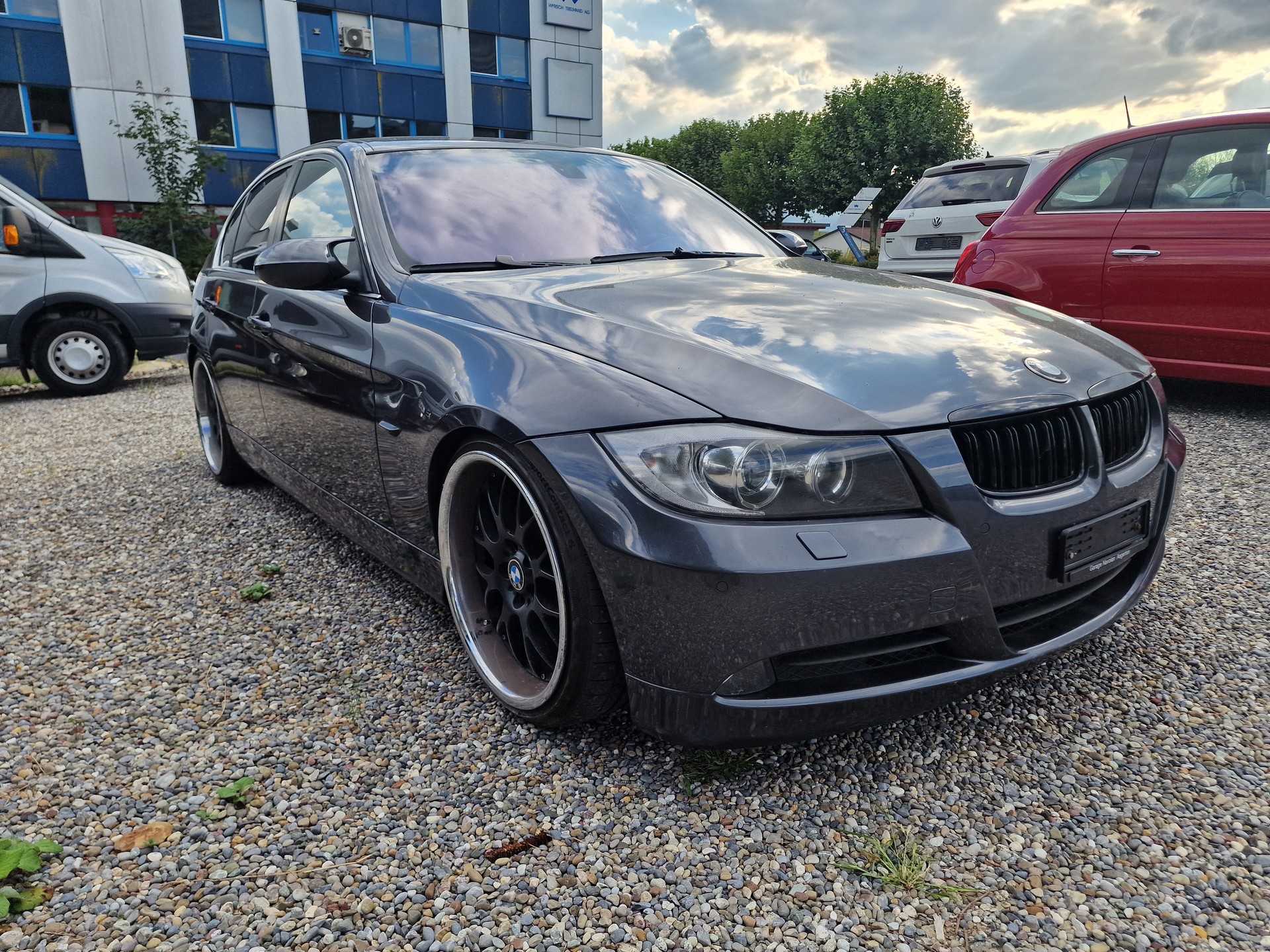 BMW 325i more4you Steptronic 12Mt Gara MFK Neu-showroom-element-3