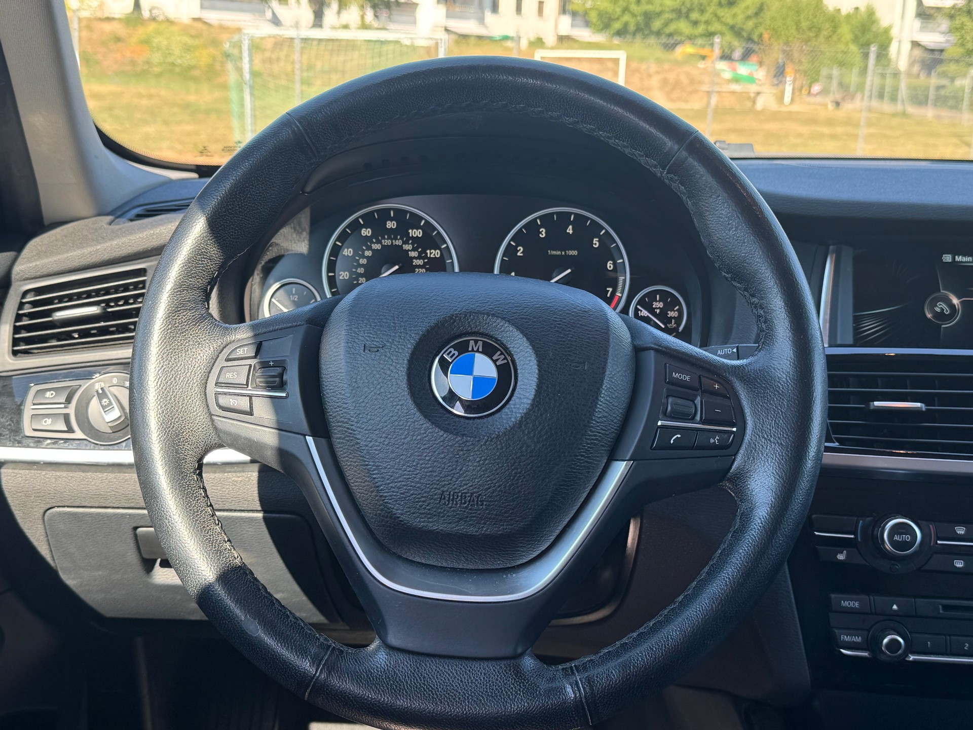BMW X3 xDrive 28i Steptronic-image-12