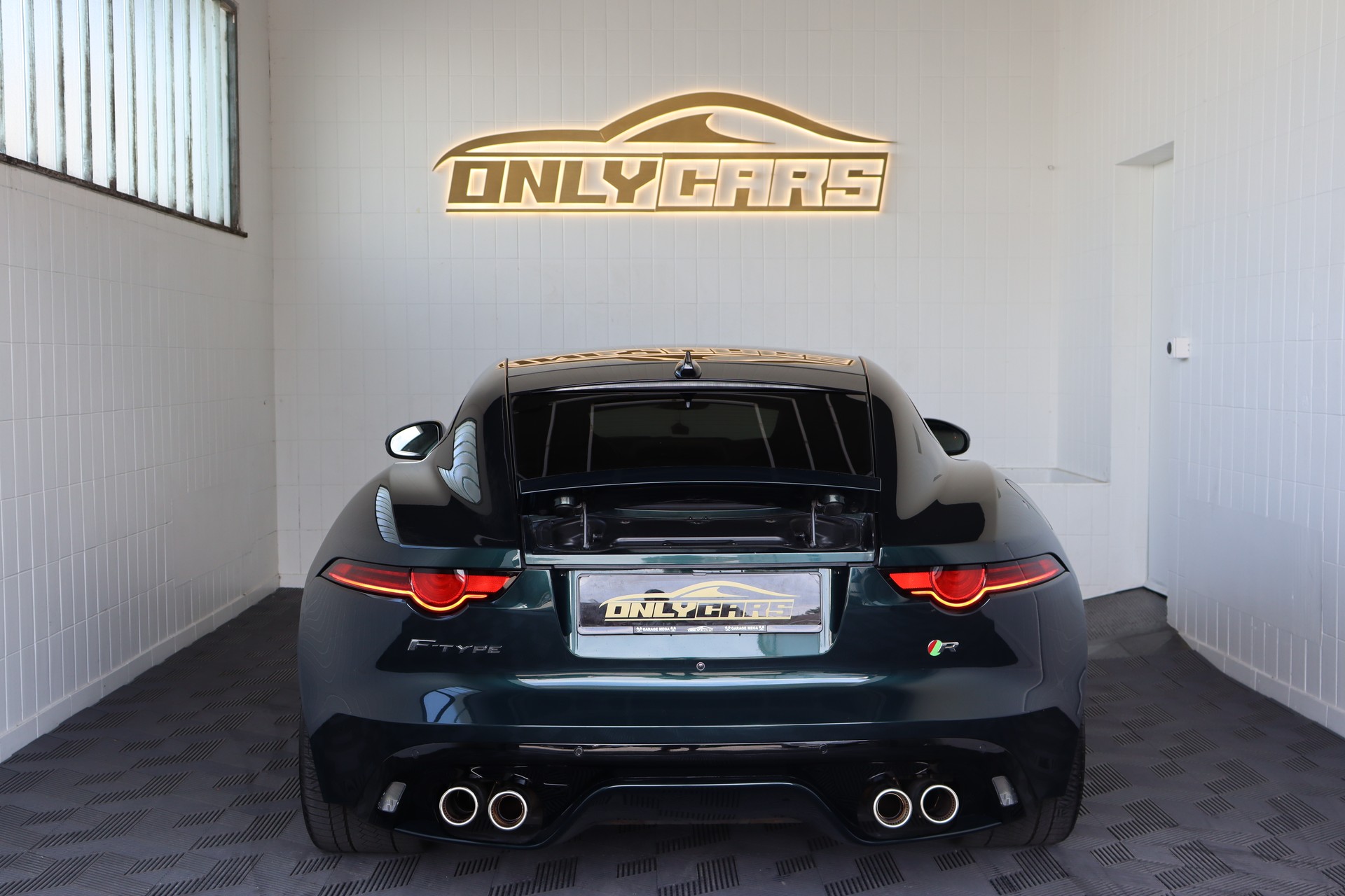 JAGUAR F-Type Coupé 5.0 V8 S/C R AWD Automatik-image-6