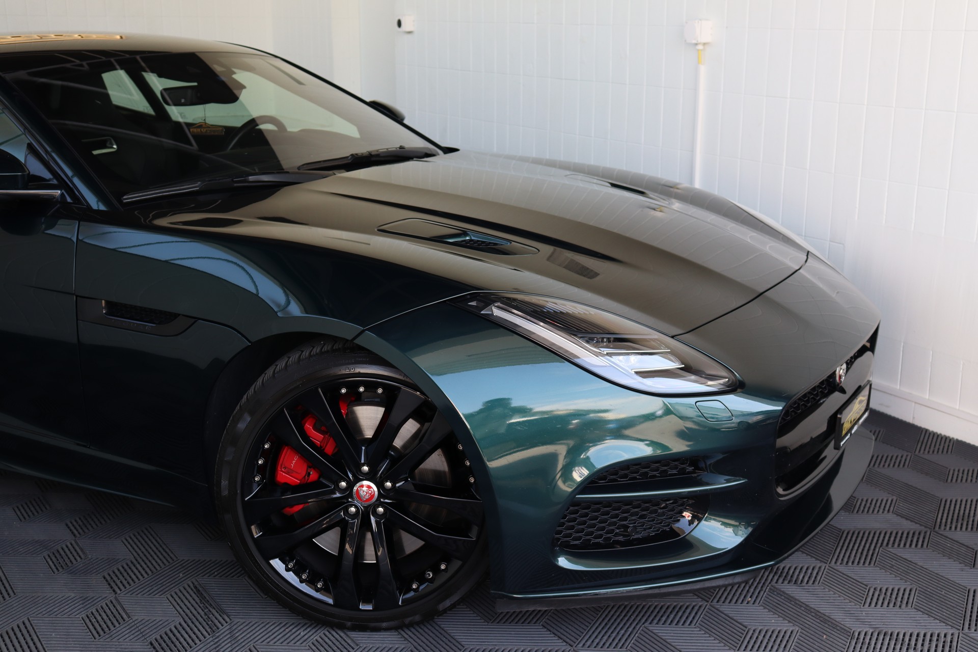 JAGUAR F-Type Coupé 5.0 V8 S/C R AWD Automatik-showroom-element-3