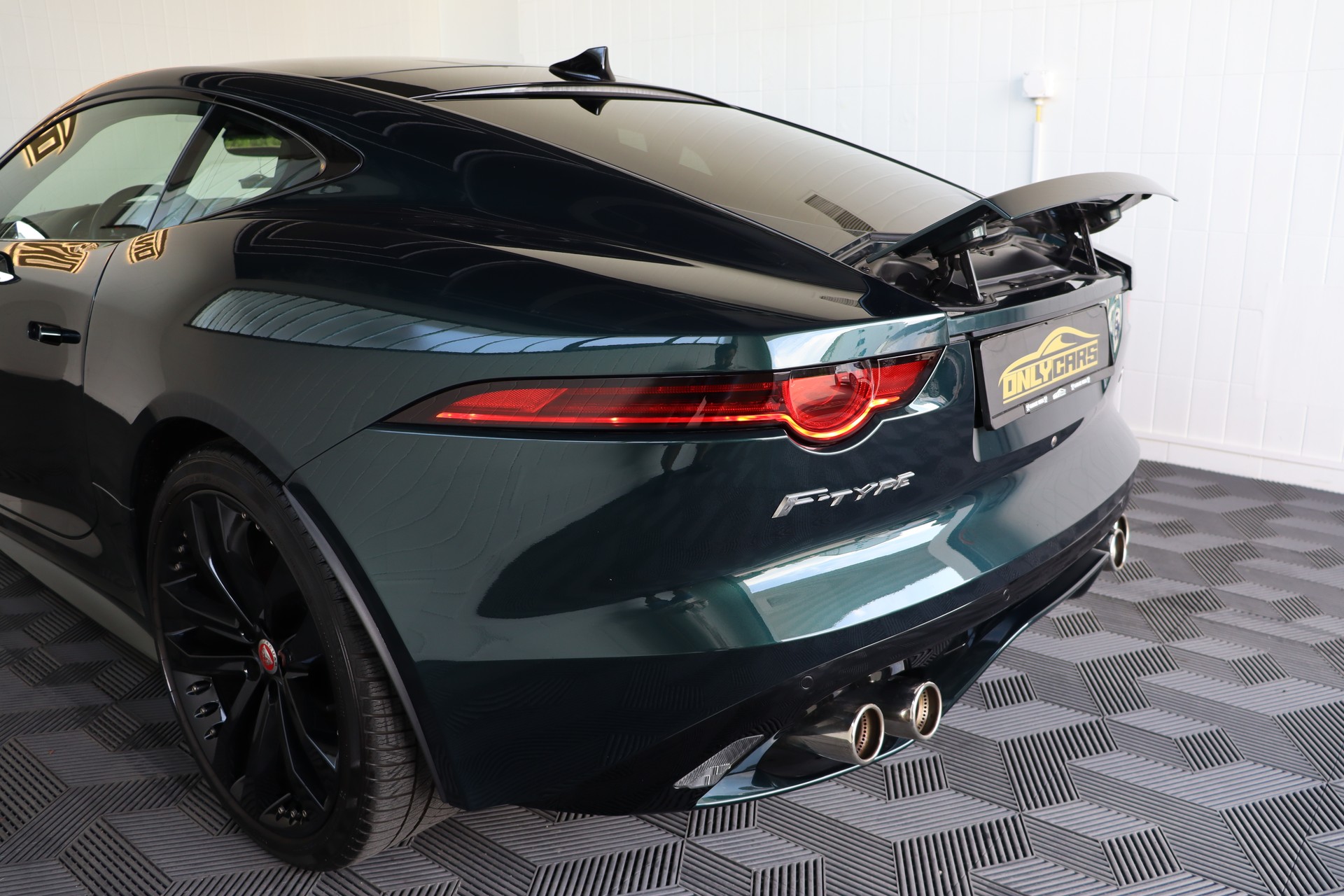 JAGUAR F-Type Coupé 5.0 V8 S/C R AWD Automatik-image-7