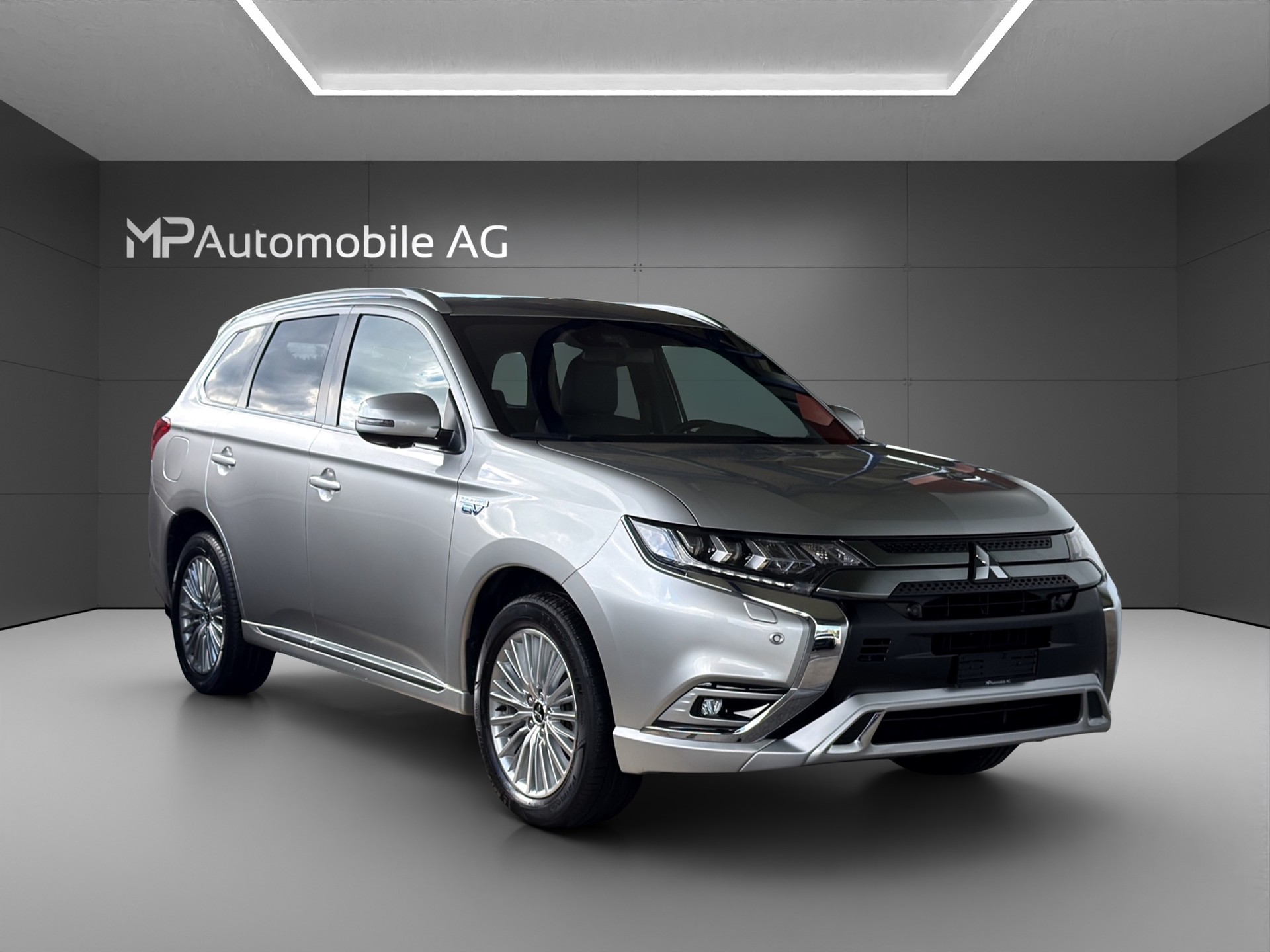 MITSUBISHI Outlander 2.4 PHEV Diamond S-Edition 4WD Automatic-image-1