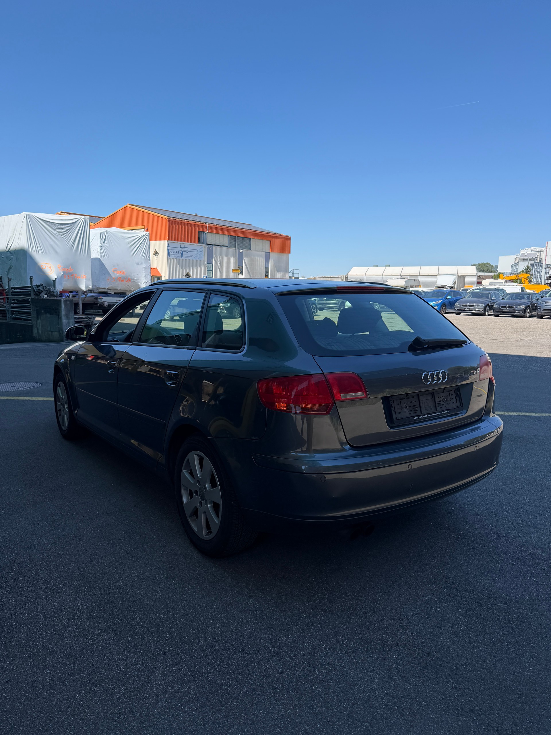 AUDI A3 Sportback 1.8 Turbo FSI Attraction-image-4