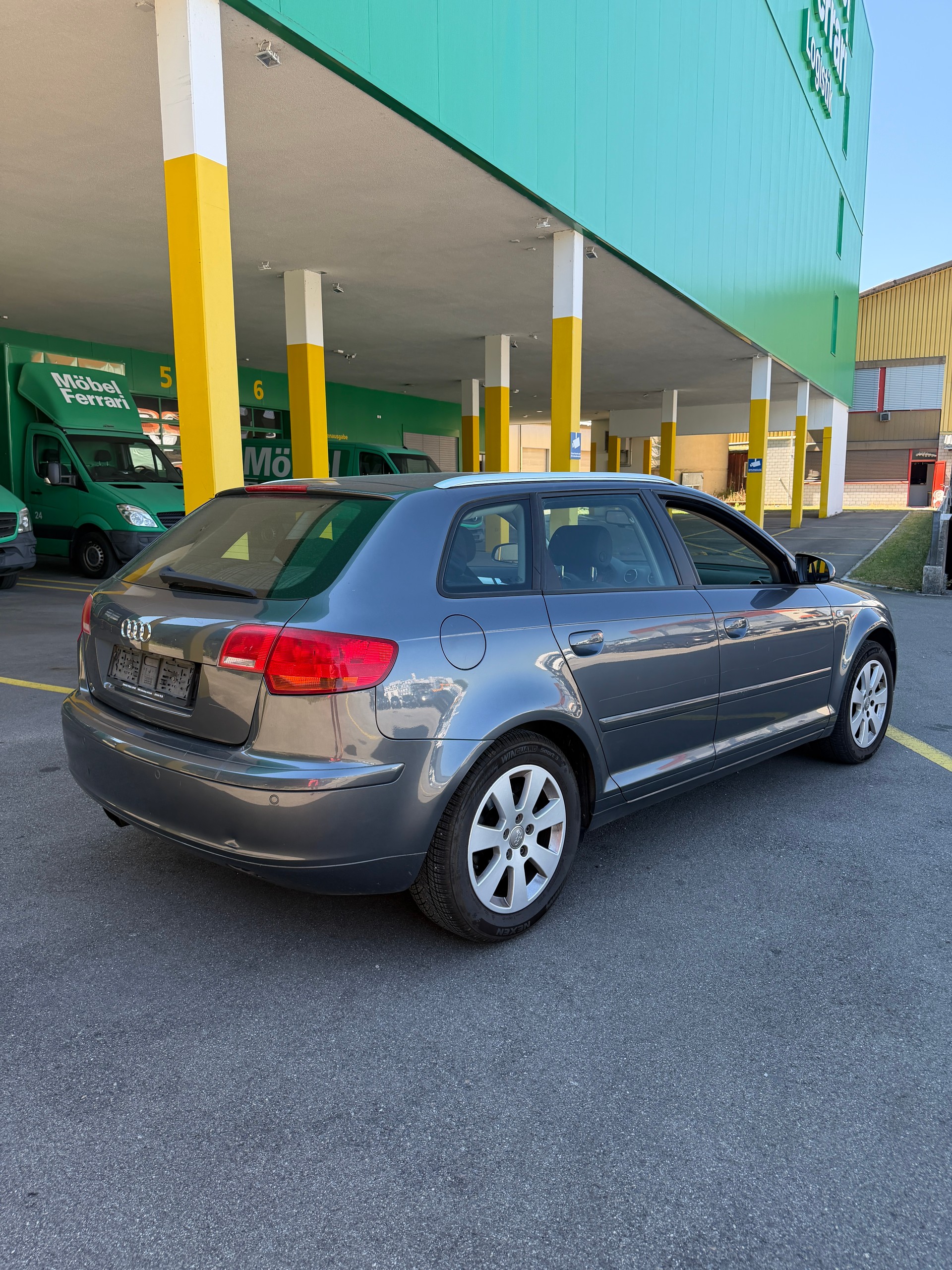 AUDI A3 Sportback 1.8 Turbo FSI Attraction-image-6