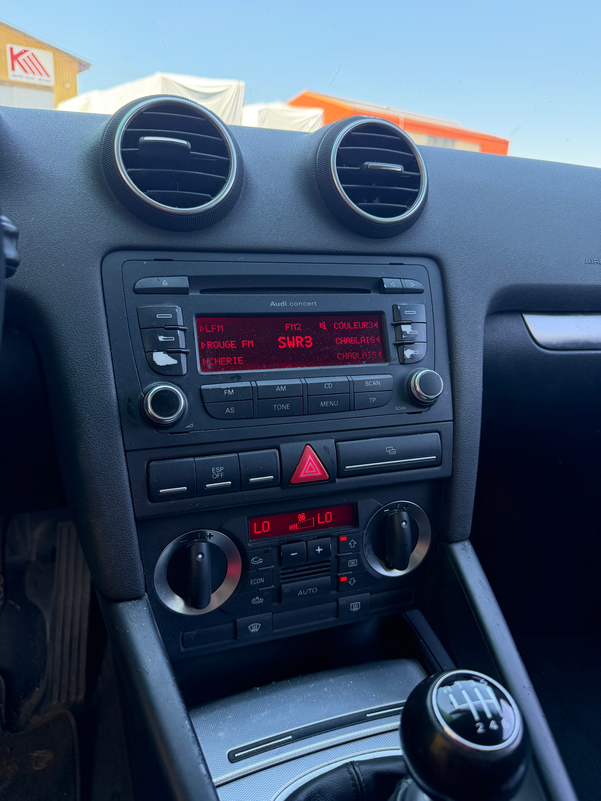 AUDI A3 Sportback 1.8 Turbo FSI Attraction-image-10