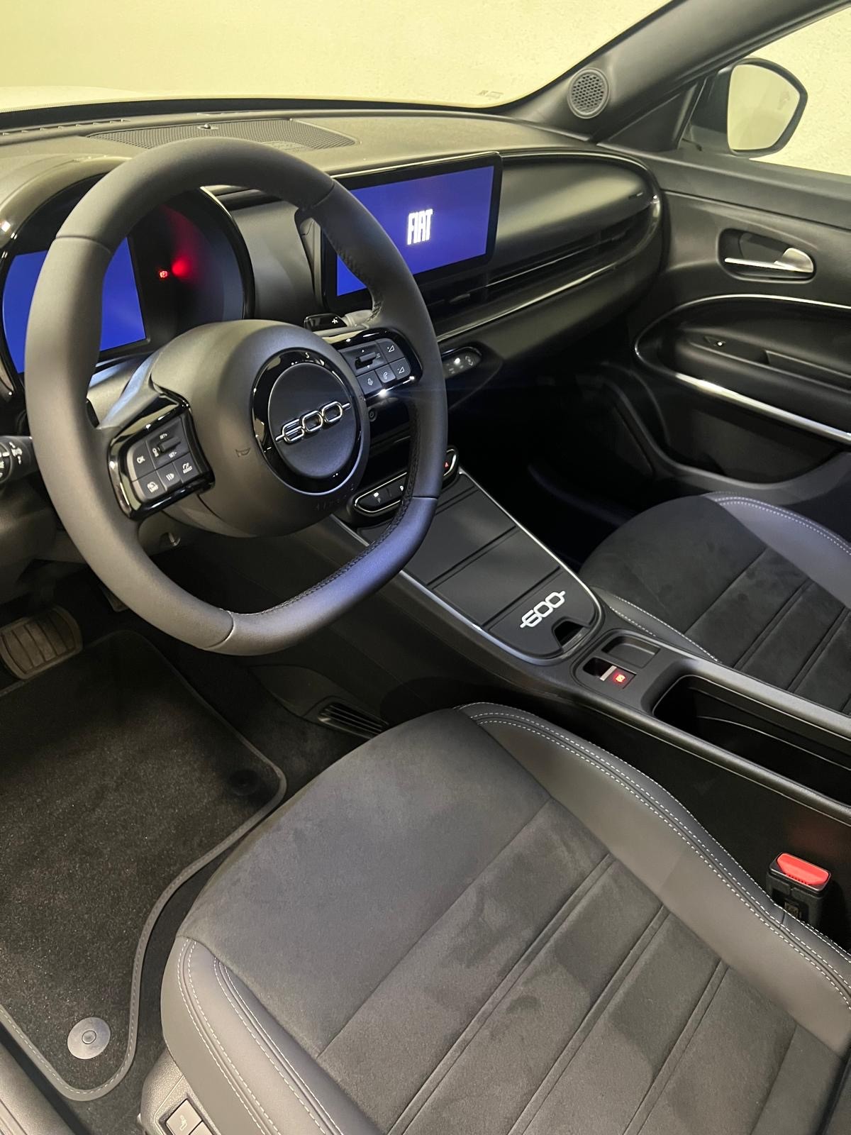 FIAT 1.2 Hybrid Turbo Sport-image-8