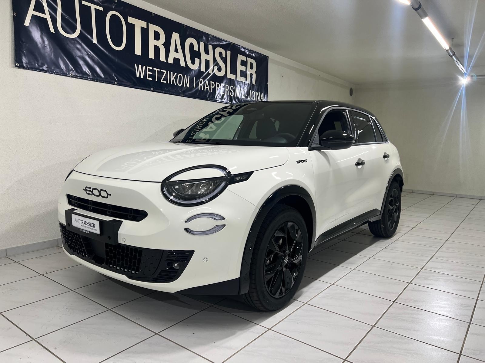 FIAT 1.2 Hybrid Turbo Sport-image-3
