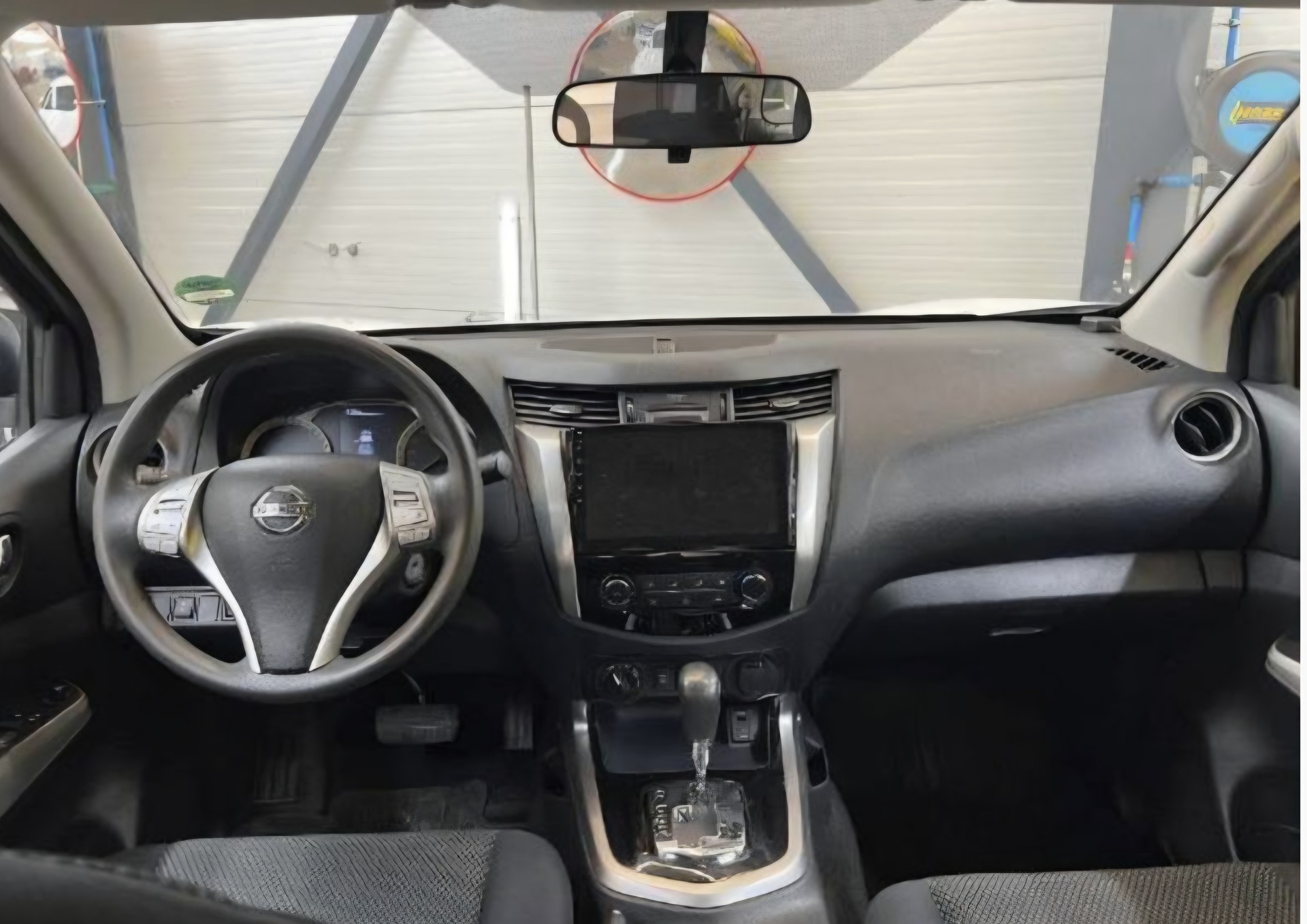 NISSAN Navara Double Cab Acenta 2.3 dCi 4WD-image-4