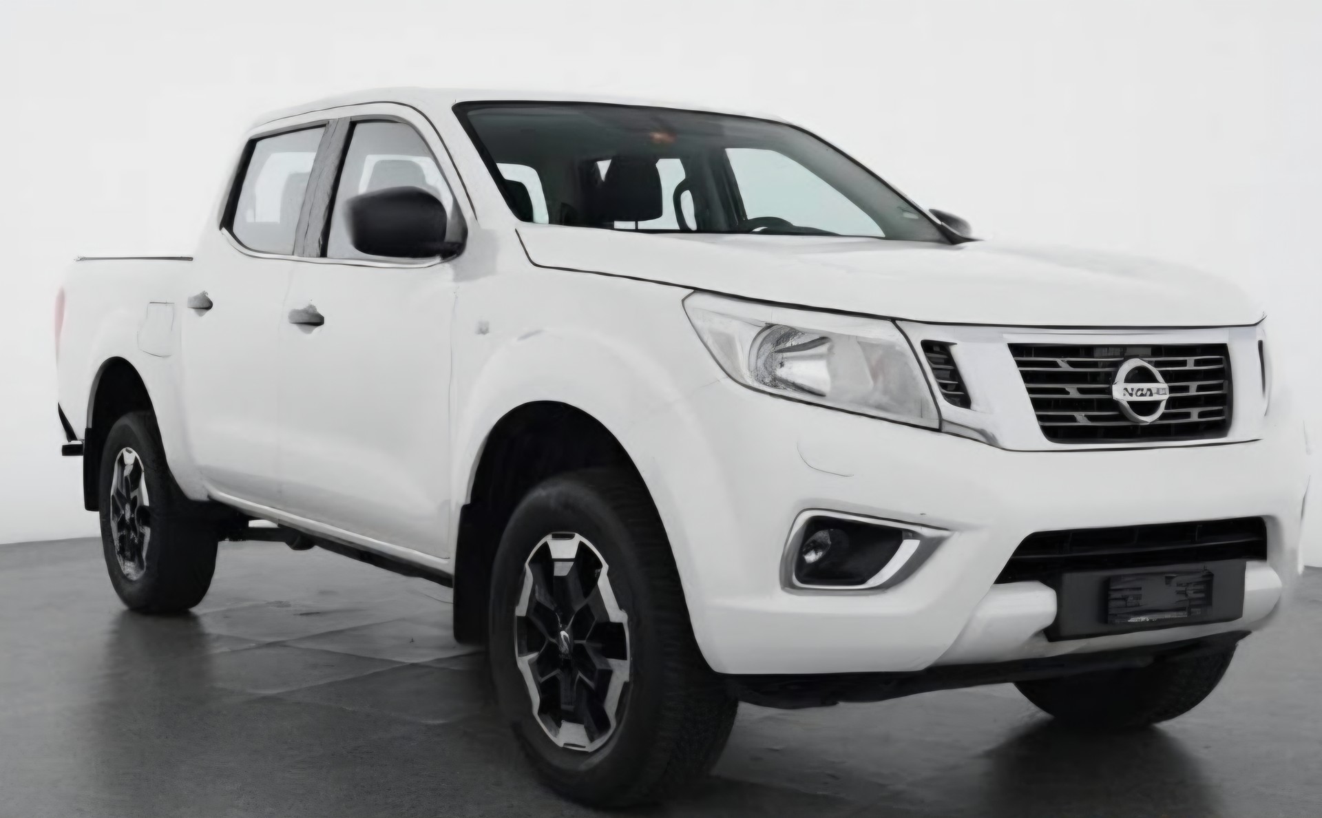 NISSAN Navara Double Cab Acenta 2.3 dCi 4WD-image-1
