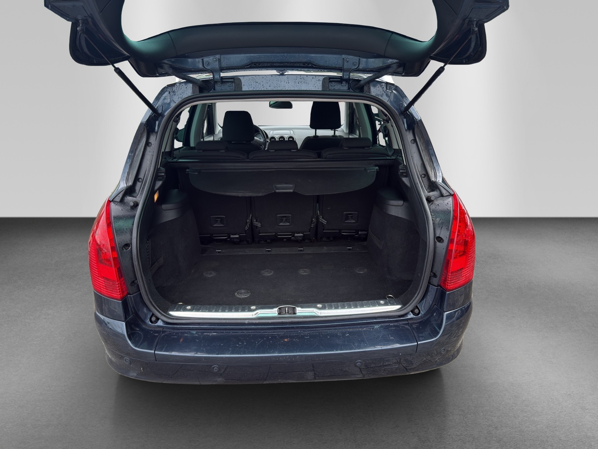 PEUGEOT 308 SW 1.6 16V Turbo Allure Automatic-image-15
