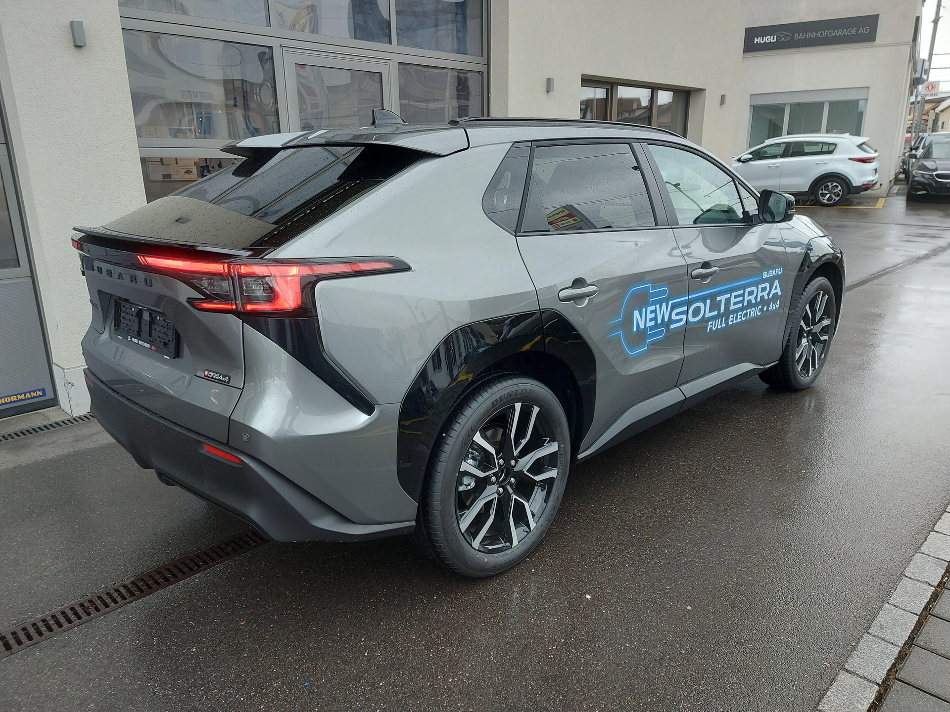 SUBARU Solterra eV Luxury AWD-image-4