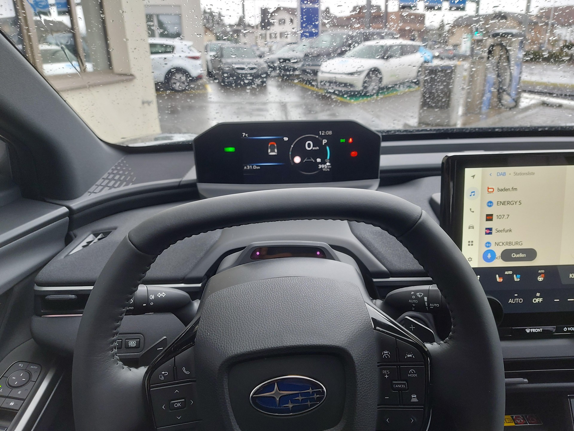 SUBARU Solterra eV Luxury AWD-image-9