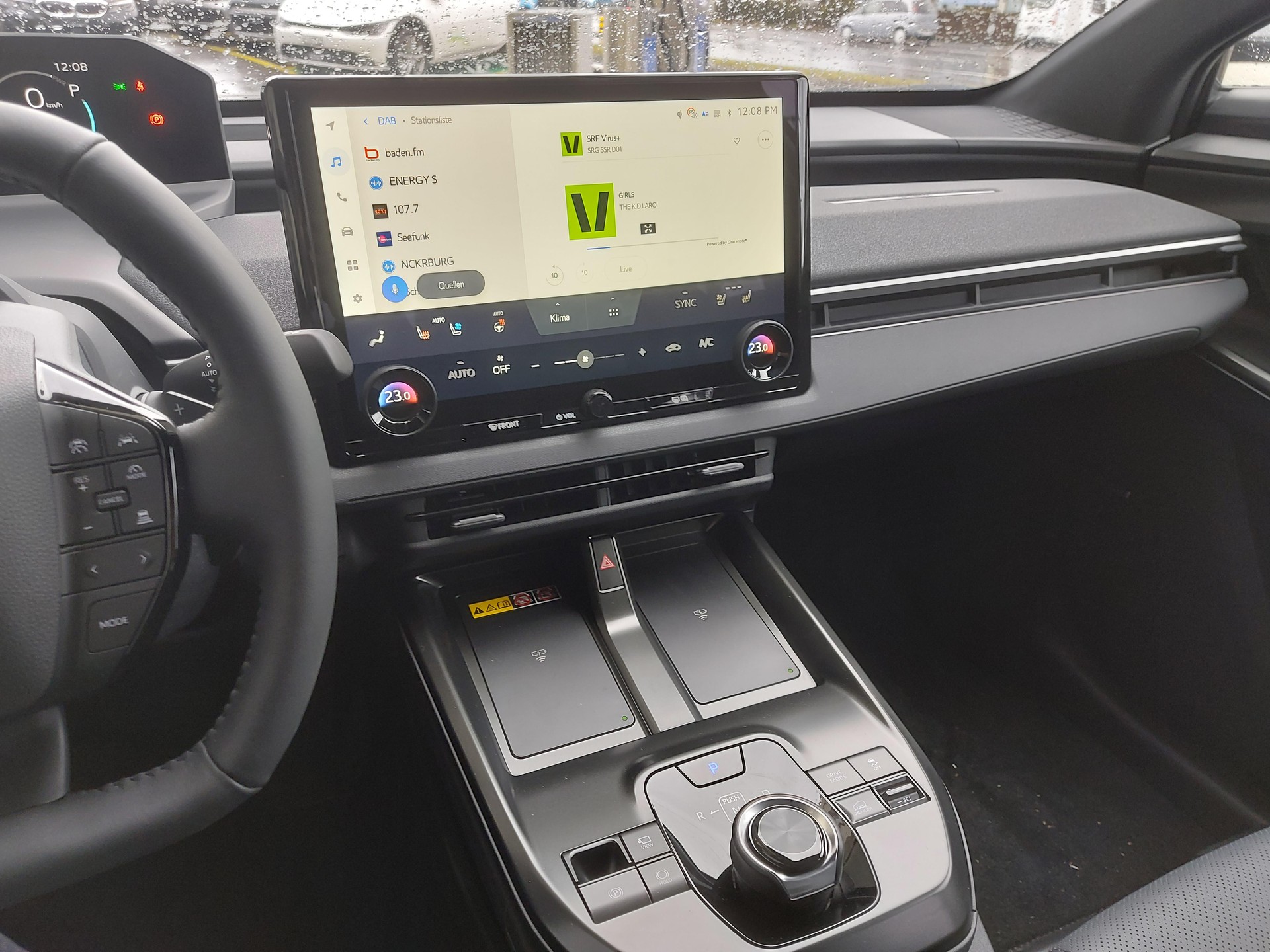 SUBARU Solterra eV Luxury AWD-image-10