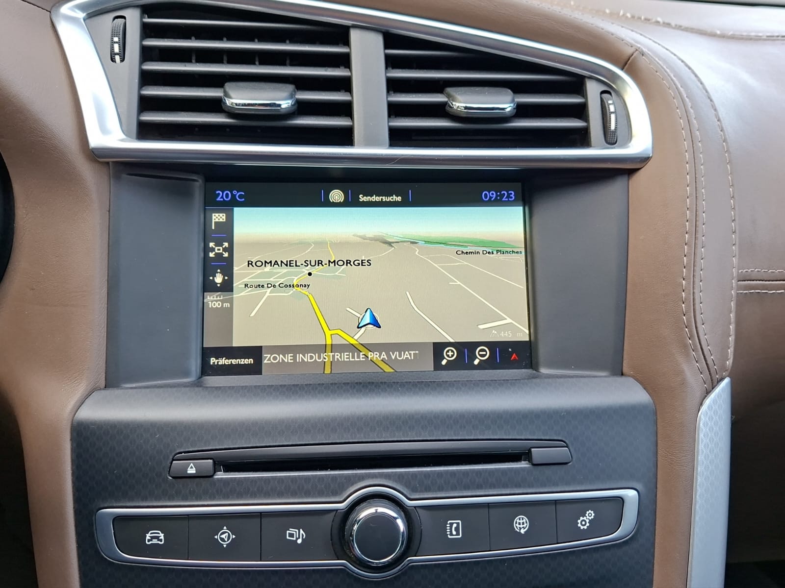 DS AUTOMOBILES DS 4 2.0 BlueHDi SO Chic Automatic-image-14