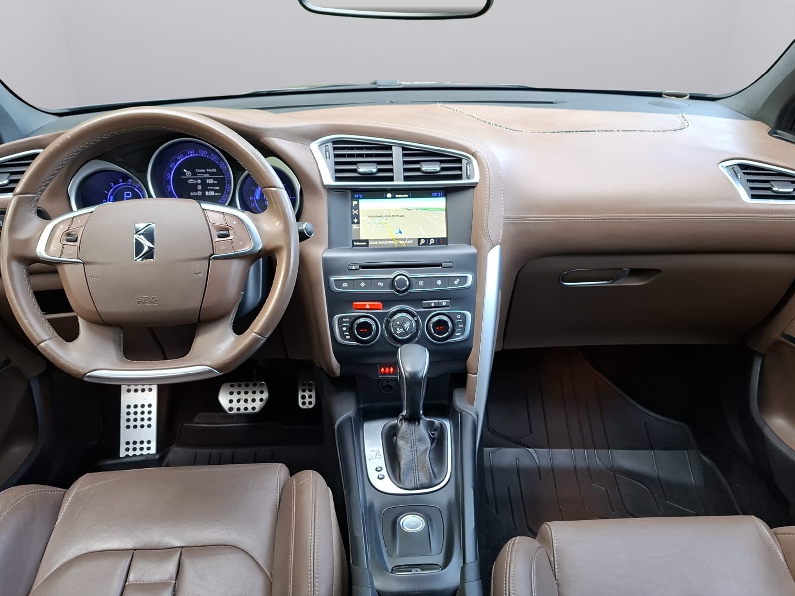 DS AUTOMOBILES DS 4 2.0 BlueHDi SO Chic Automatic-image-11
