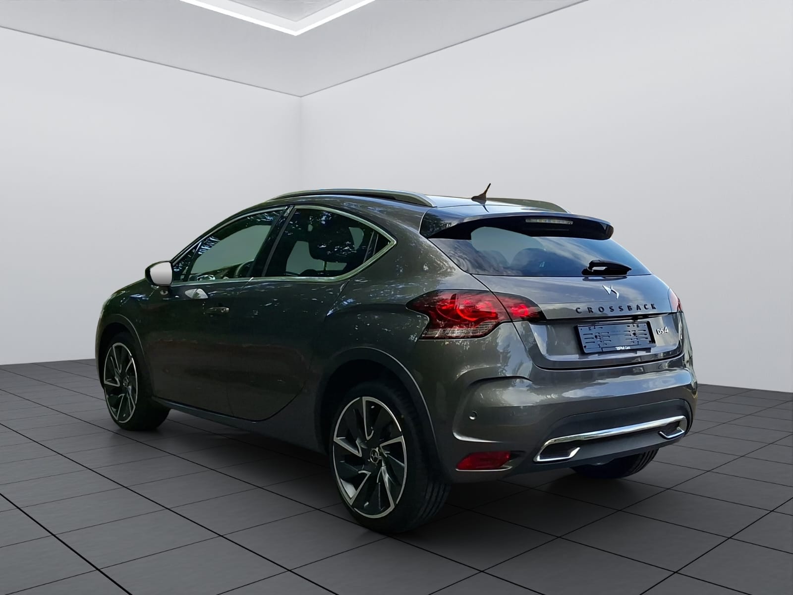 DS AUTOMOBILES DS 4 2.0 BlueHDi SO Chic Automatic-image-4