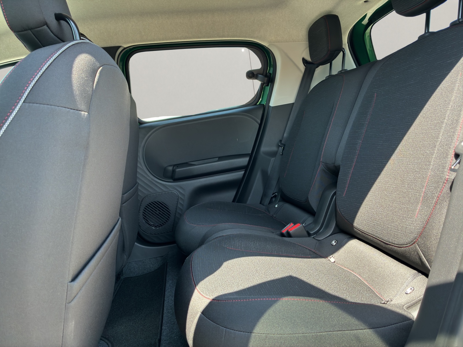 RENAULT Twingo E-Tech Urban Range techno-image-10