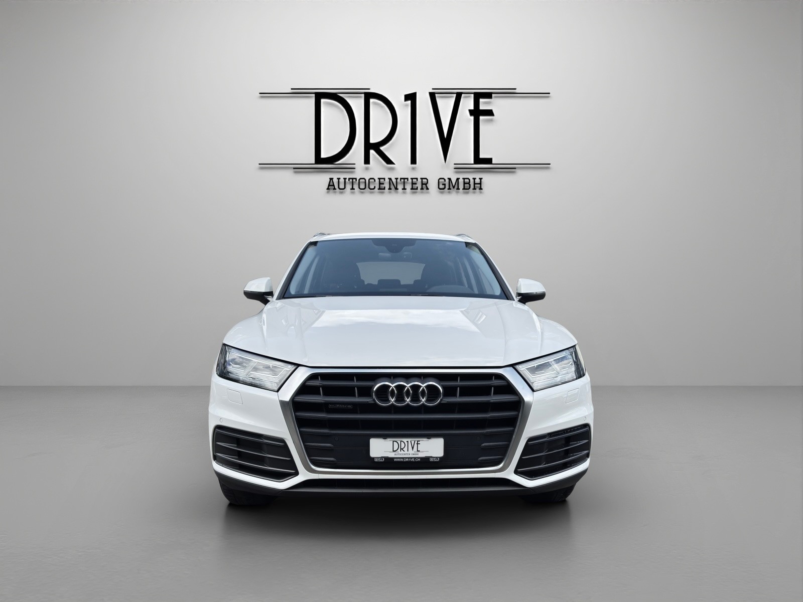 AUDI Q5 35 TDI quattro S-tronic-image-1
