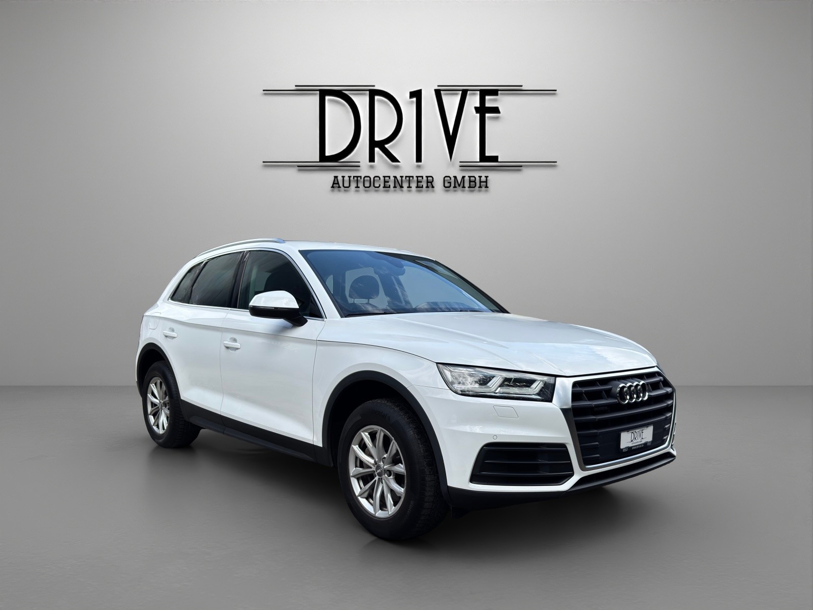 AUDI Q5 35 TDI quattro S-tronic-image-2