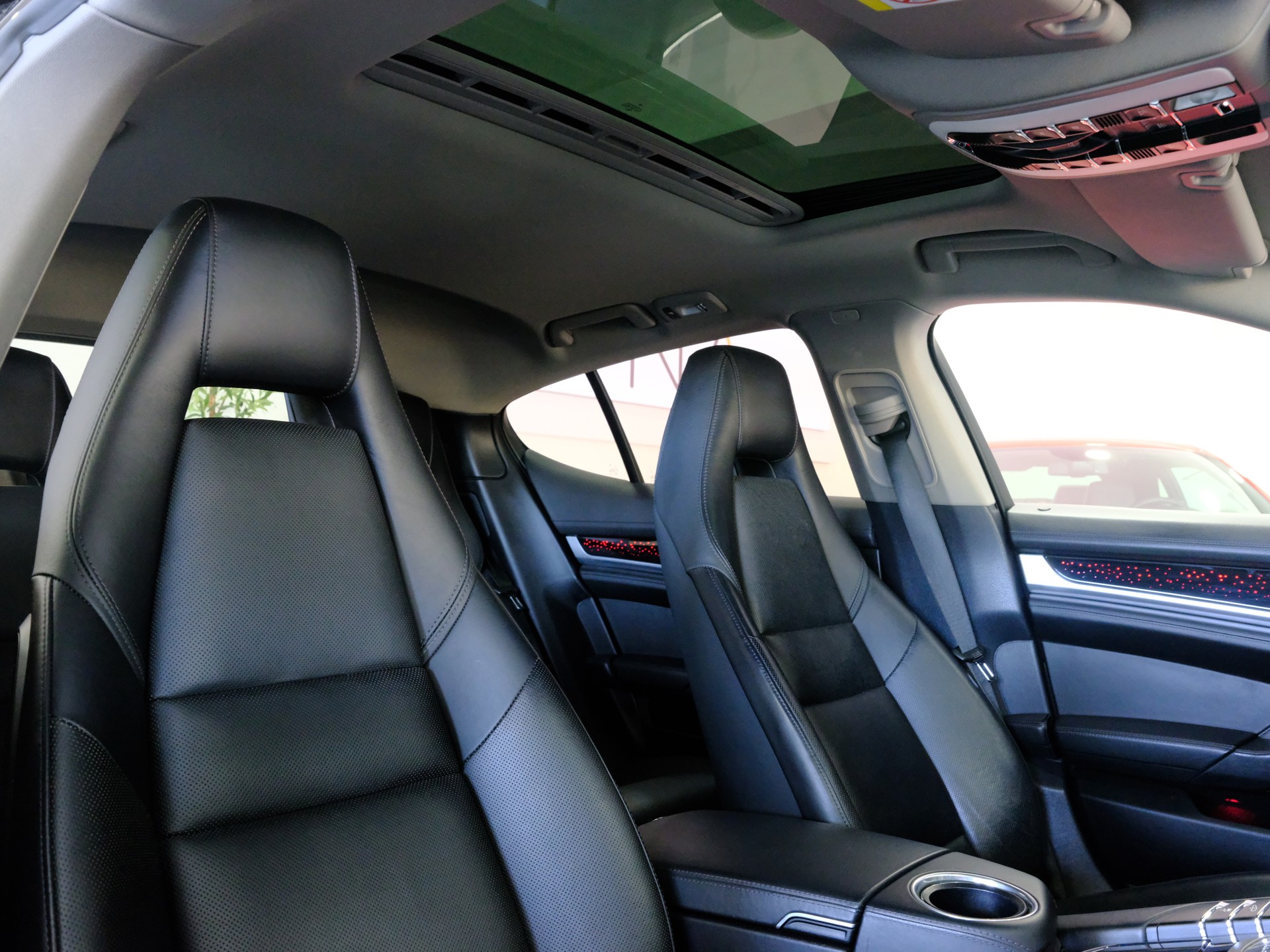 PORSCHE Panamera 4S 3.0 PDK-image-16