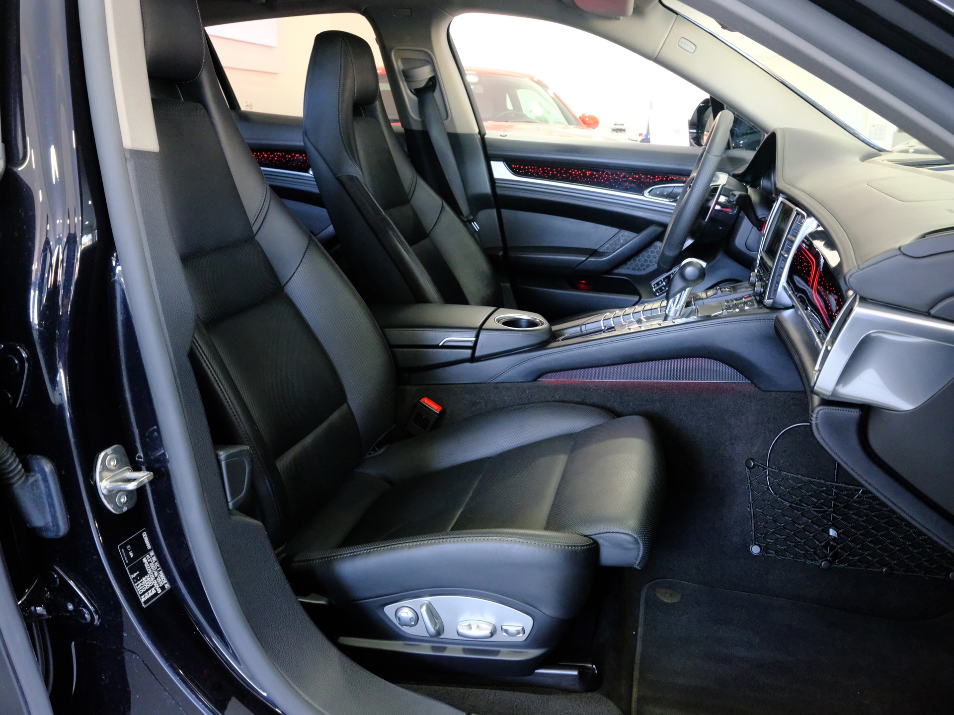 PORSCHE Panamera 4S 3.0 PDK-image-14