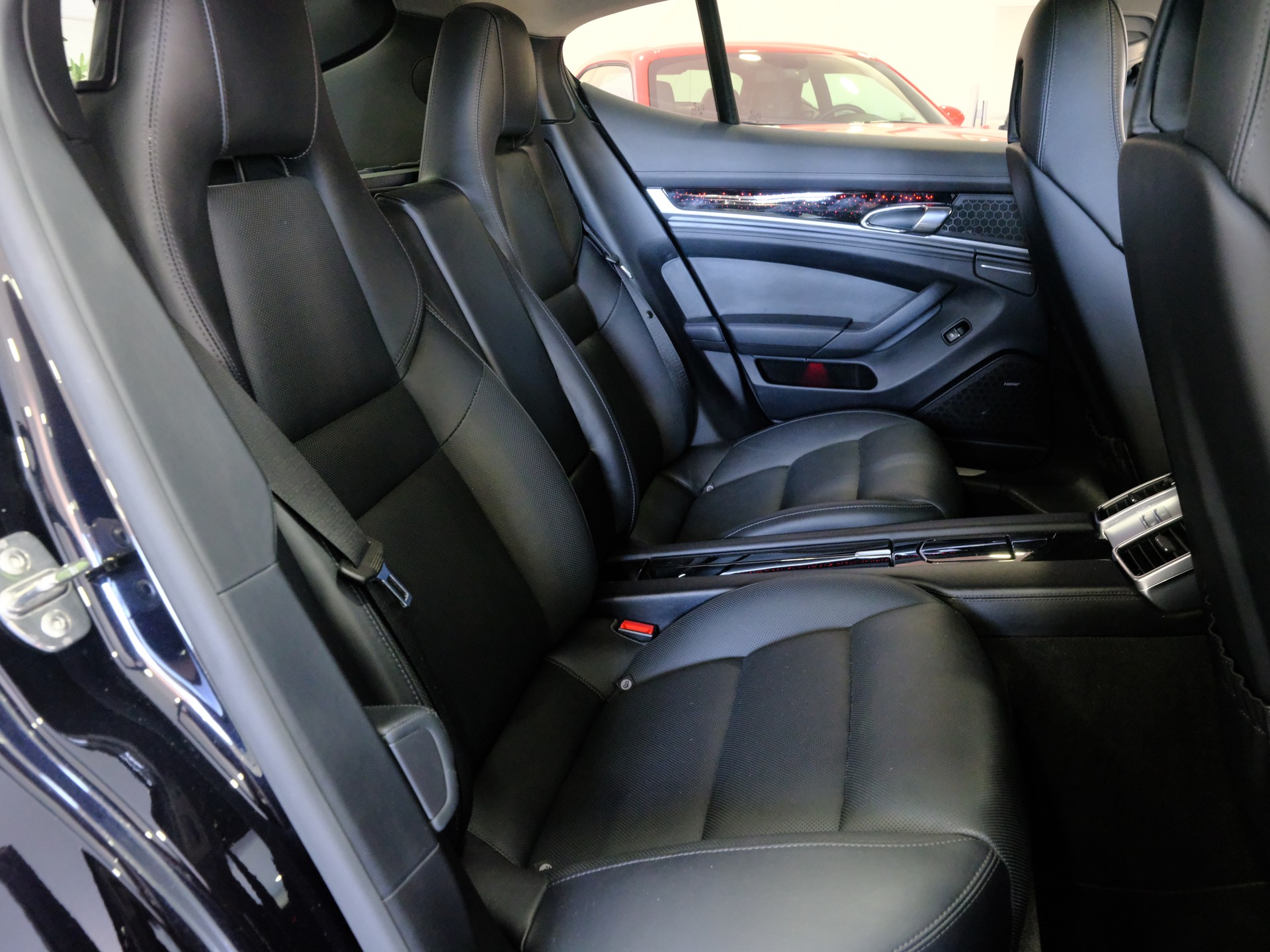 PORSCHE Panamera 4S 3.0 PDK-image-15
