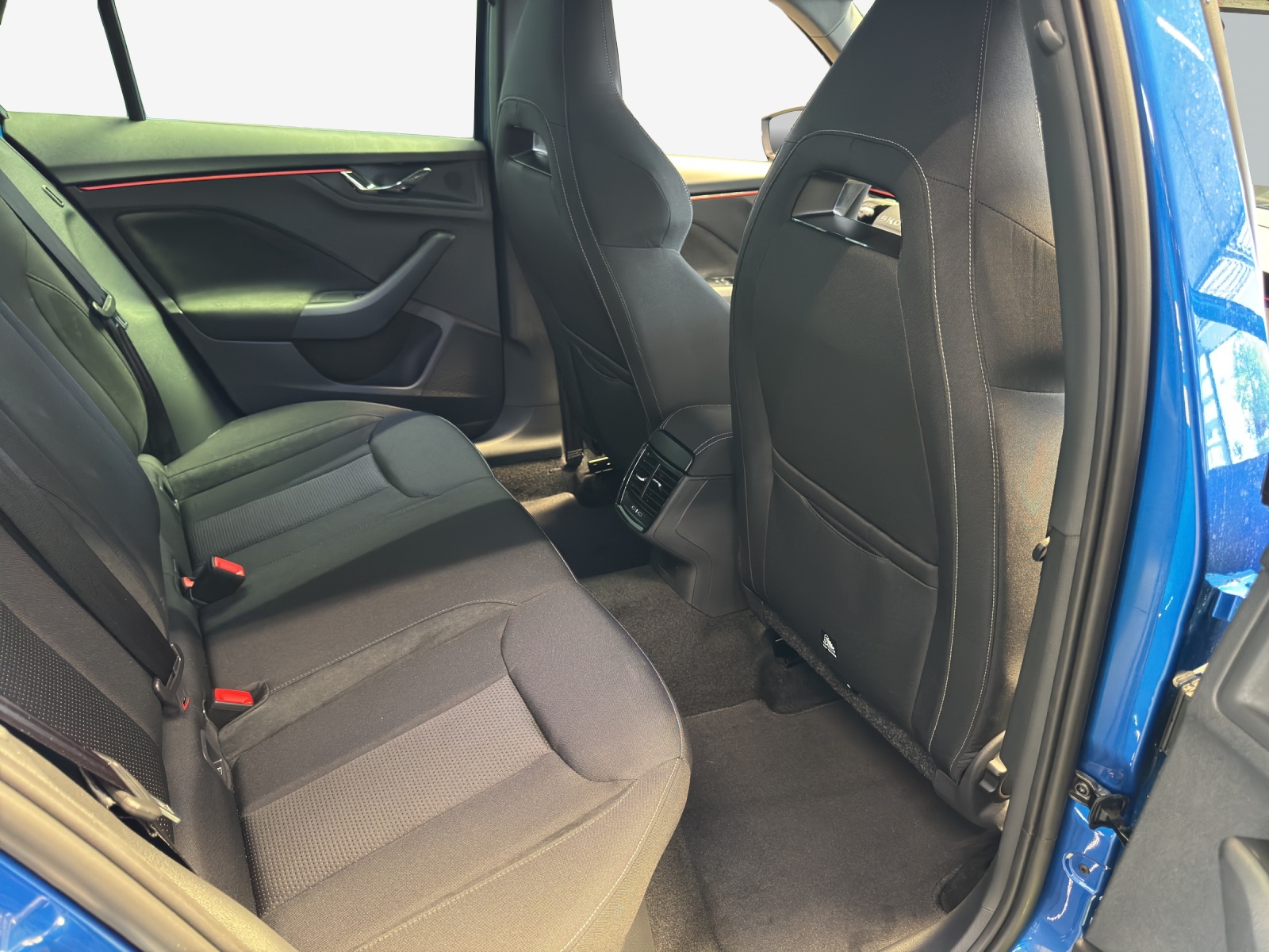 SKODA Kamiq 1.5 TSI Dynamic DSG-image-9