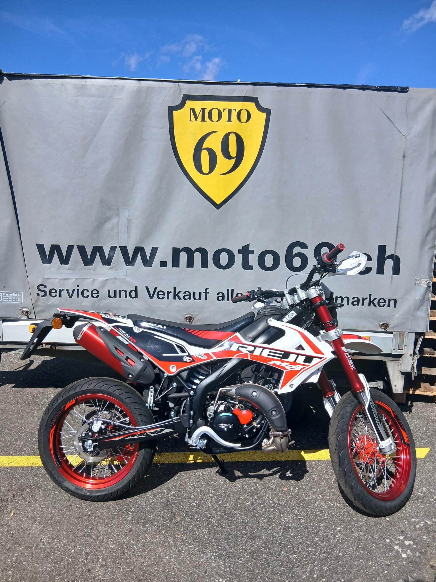 RIEJU MRT 50 SM Pro Trophy-showroom-element-3