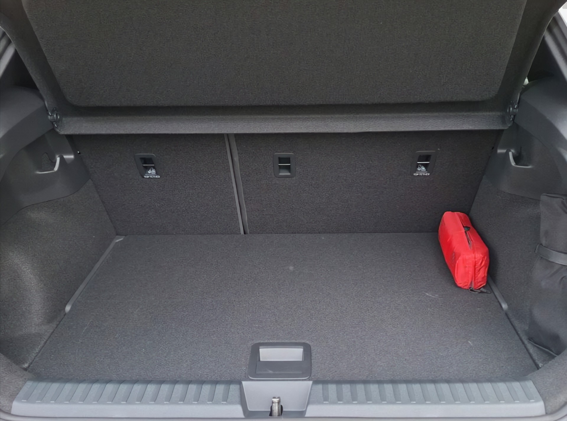 VW ID.Polo 52 kWh Style Edition One Plus-image-13