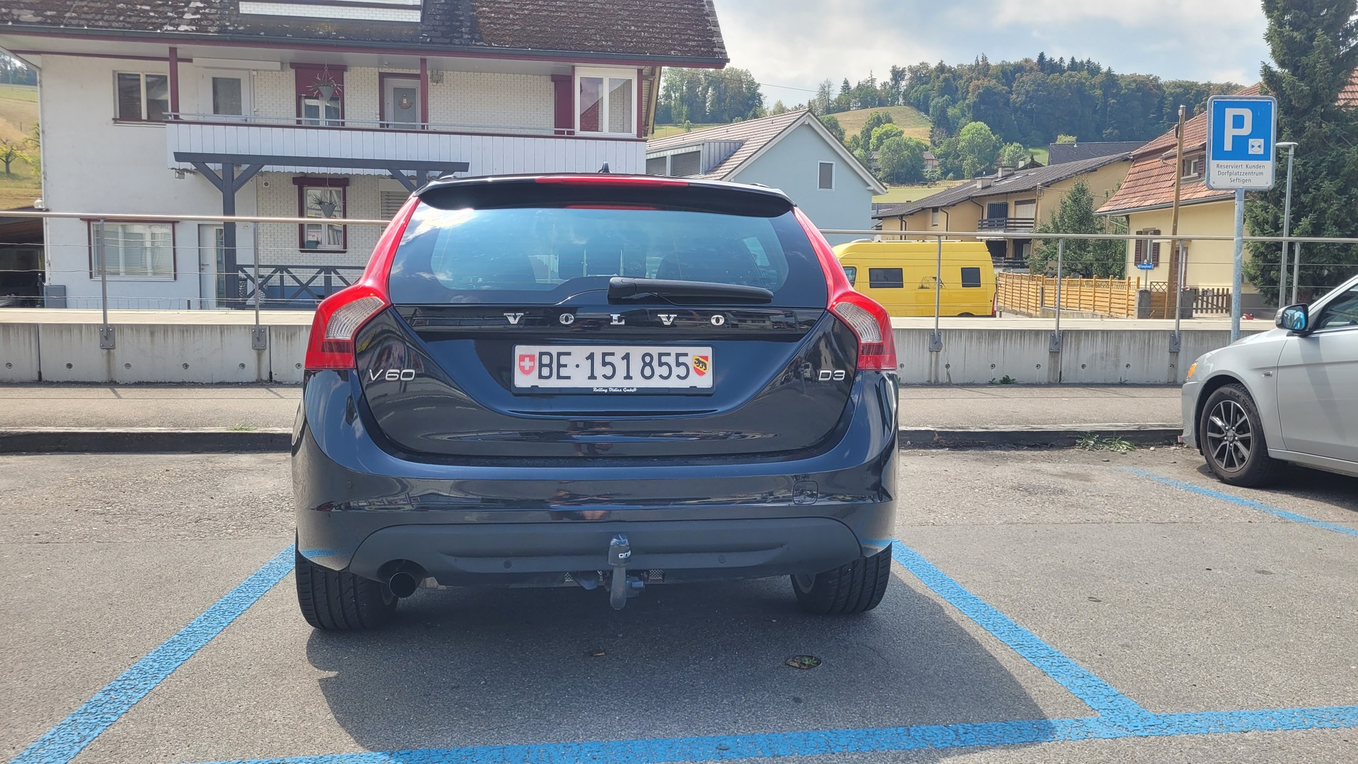 VOLVO 2.0 D3 Basis-image-3